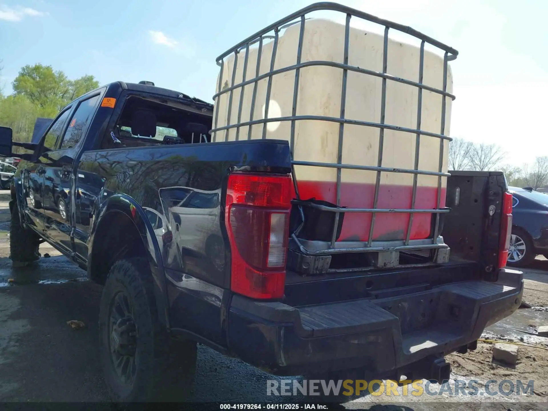 12 Photograph of a damaged car 1FT8W2BT9NED33019 FORD F-250 2022