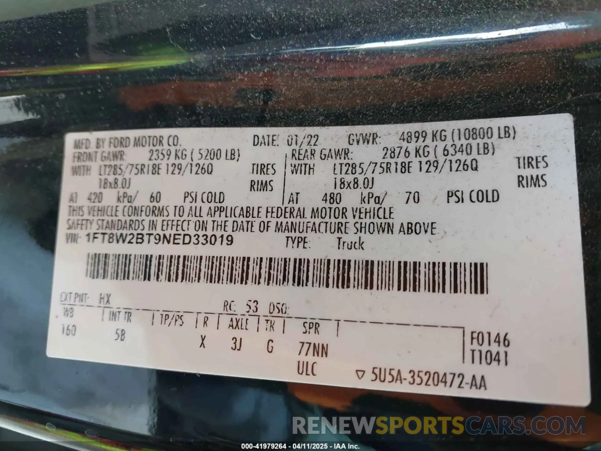 8 Photograph of a damaged car 1FT8W2BT9NED33019 FORD F-250 2022