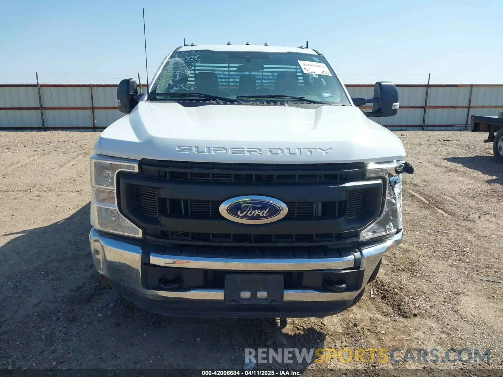 12 Photograph of a damaged car 1FTBF2A67NEG45826 FORD F-250 2022