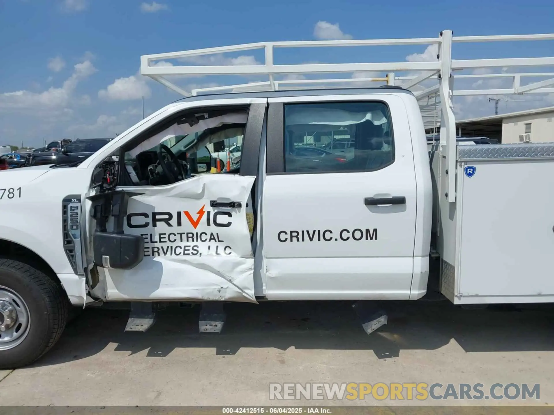 14 Photograph of a damaged car 1FT7W2AA6PED78580 FORD F-250 2023
