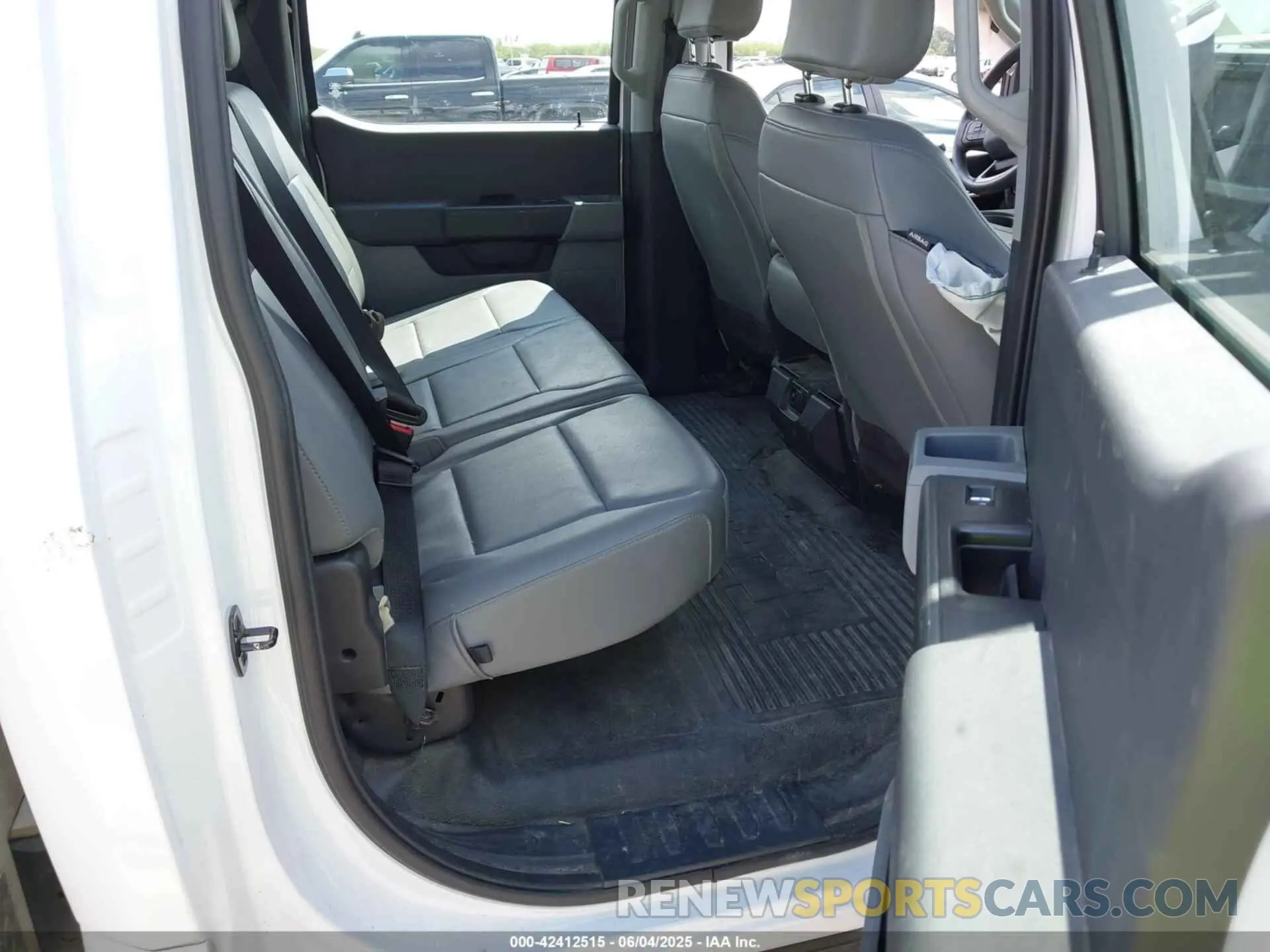 8 Photograph of a damaged car 1FT7W2AA6PED78580 FORD F-250 2023