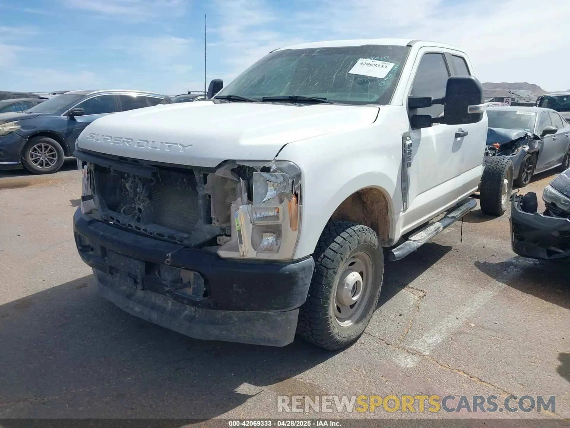 2 Photograph of a damaged car 1FT7X2BA4PEE17582 FORD F-250 2023
