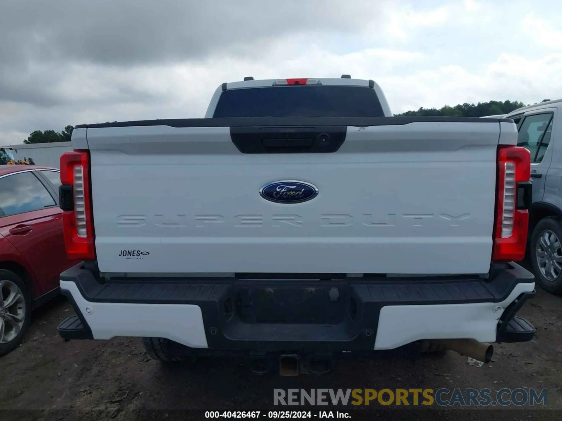 15 Photograph of a damaged car 1FT8W2BA5PED14193 FORD F-250 2023