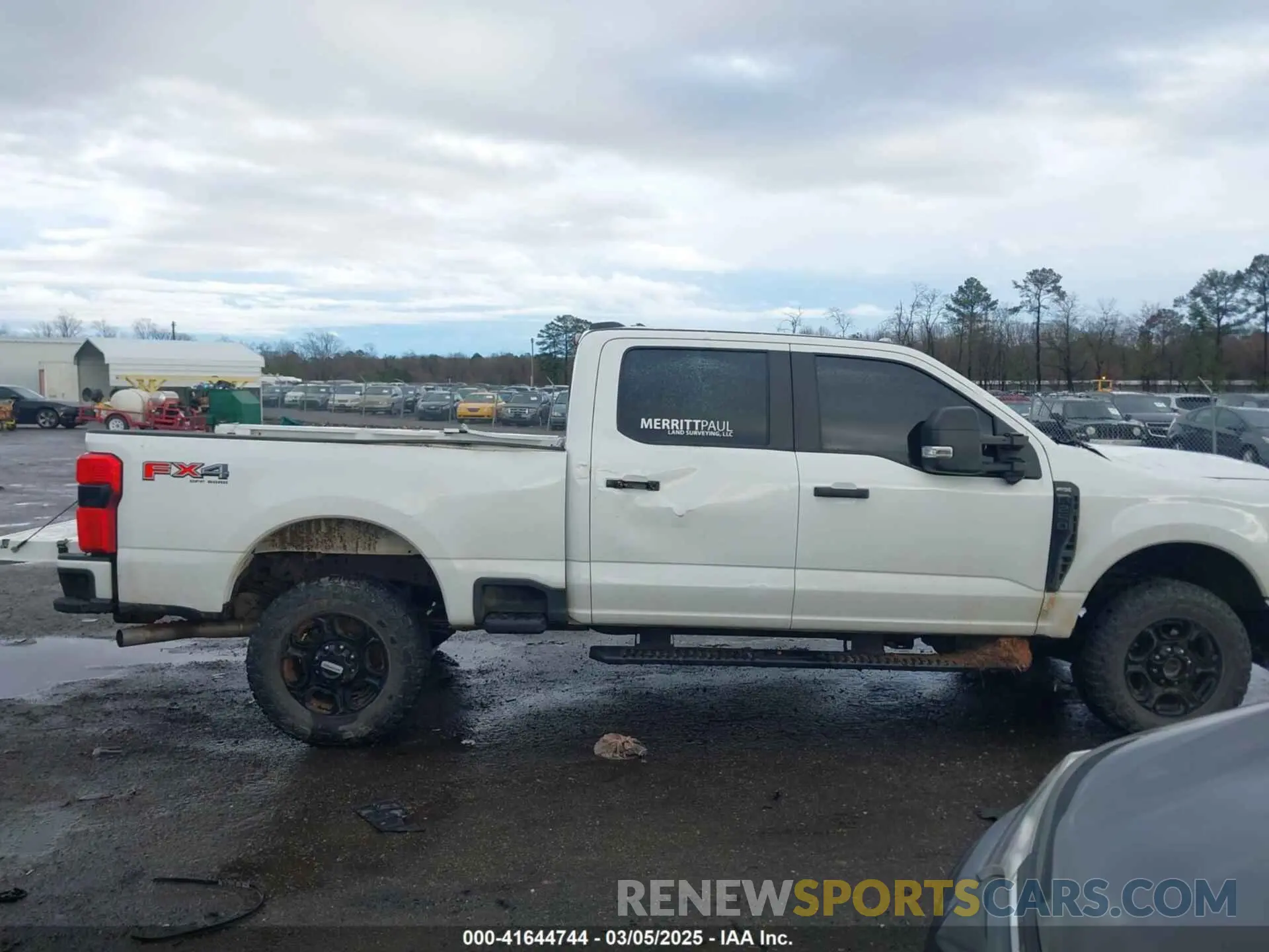 13 Фотография поврежденного автомобиля 1FT8W2BNXPEC96356 FORD F-250 2023