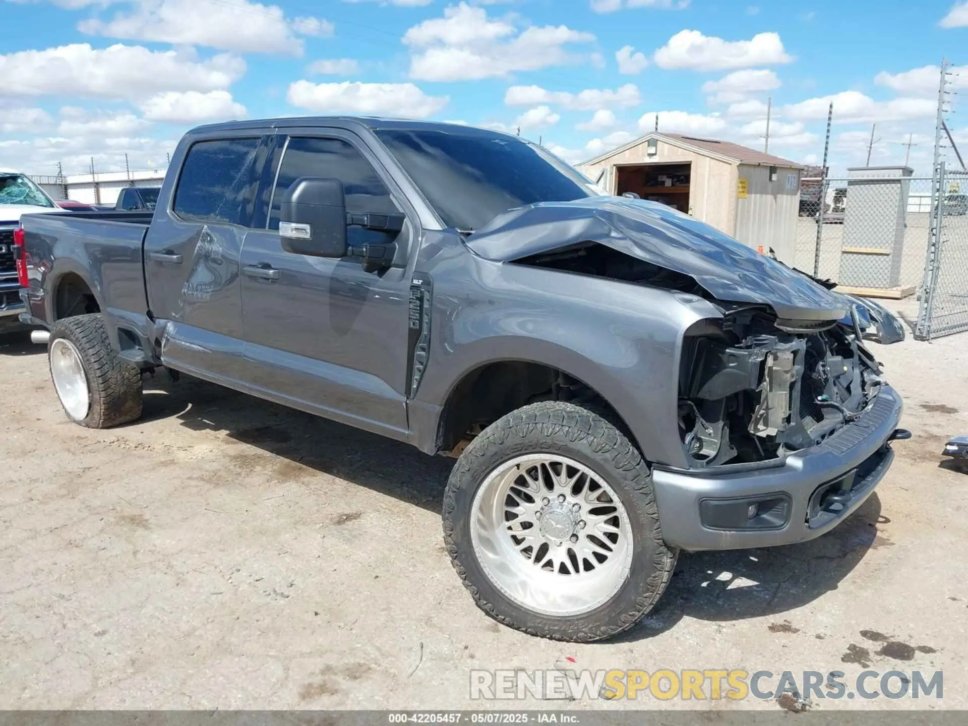 1 Фотография поврежденного автомобиля 1FT8W2BNXPED35835 FORD F-250 2023