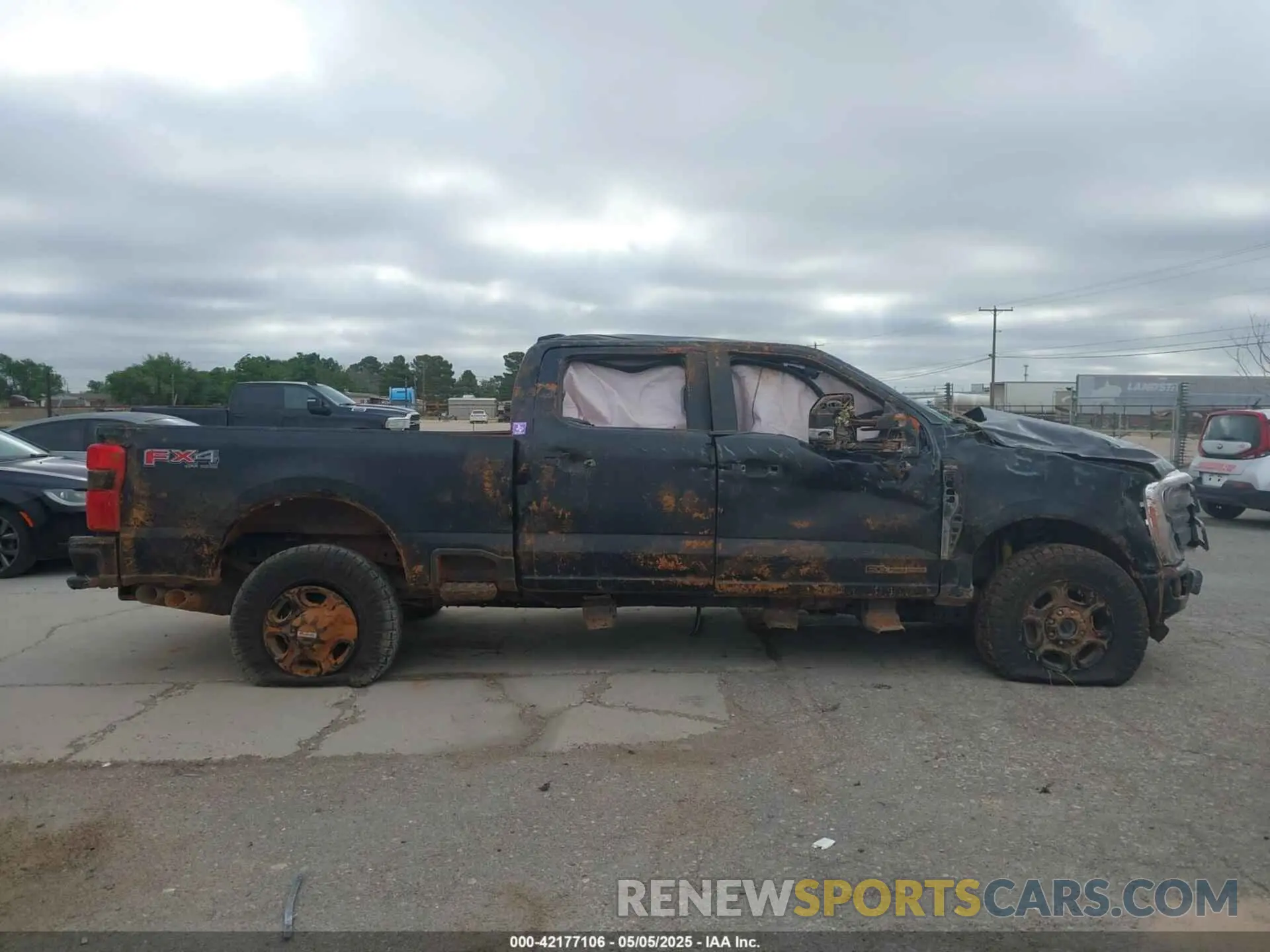 13 Фотография поврежденного автомобиля 1FT8W2BT0PED08965 FORD F-250 2023