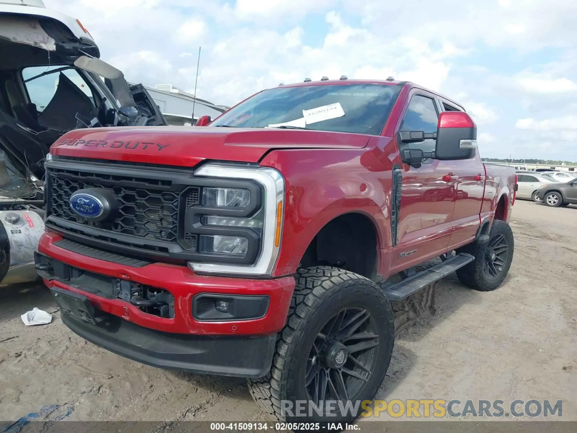 2 Photograph of a damaged car 1FT8W2BT1PEC76642 FORD F-250 2023