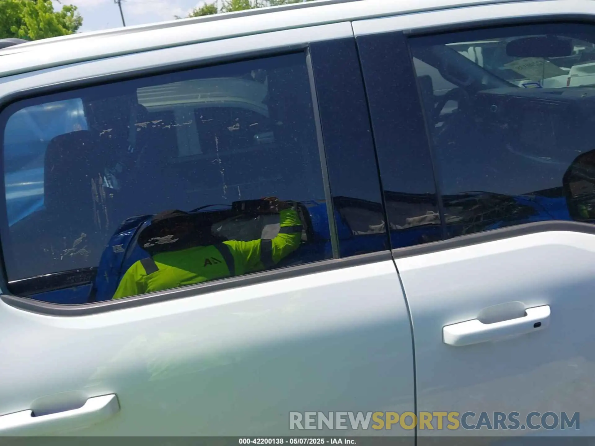 14 Photograph of a damaged car 1FT8W2BT2PED07994 FORD F-250 2023