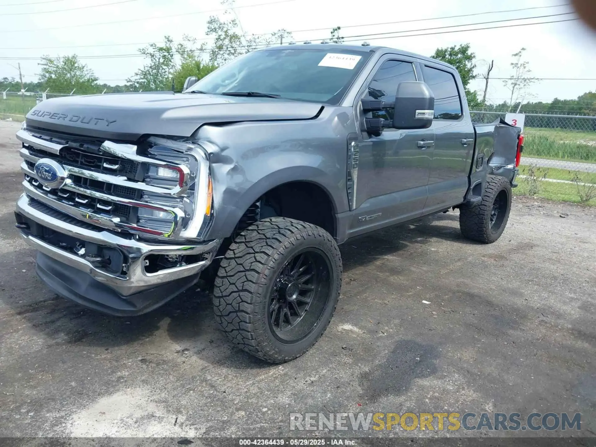 2 Photograph of a damaged car 1FT8W2BT3PED84406 FORD F-250 2023