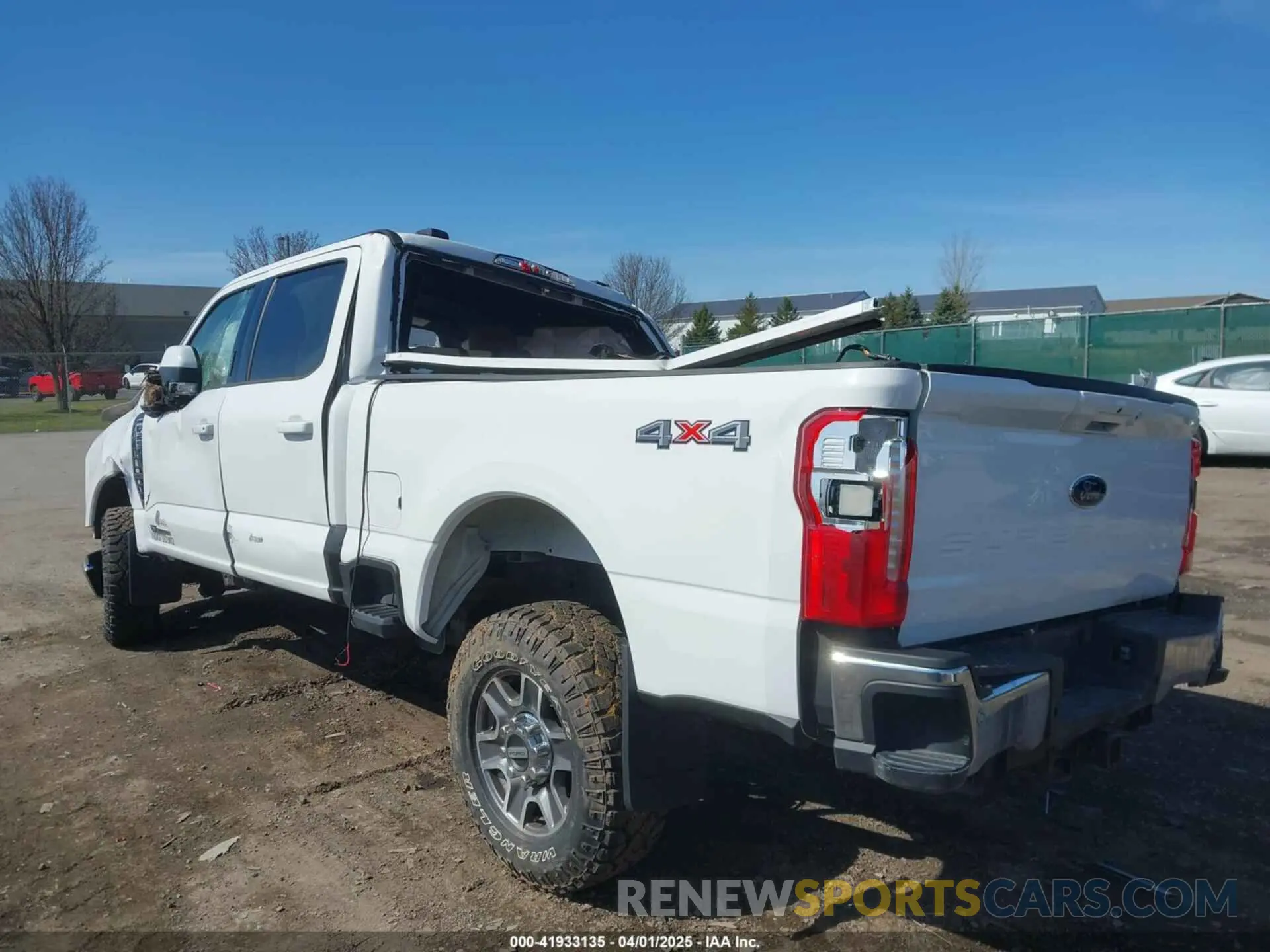 3 Photograph of a damaged car 1FT8W2BT4PED86164 FORD F-250 2023