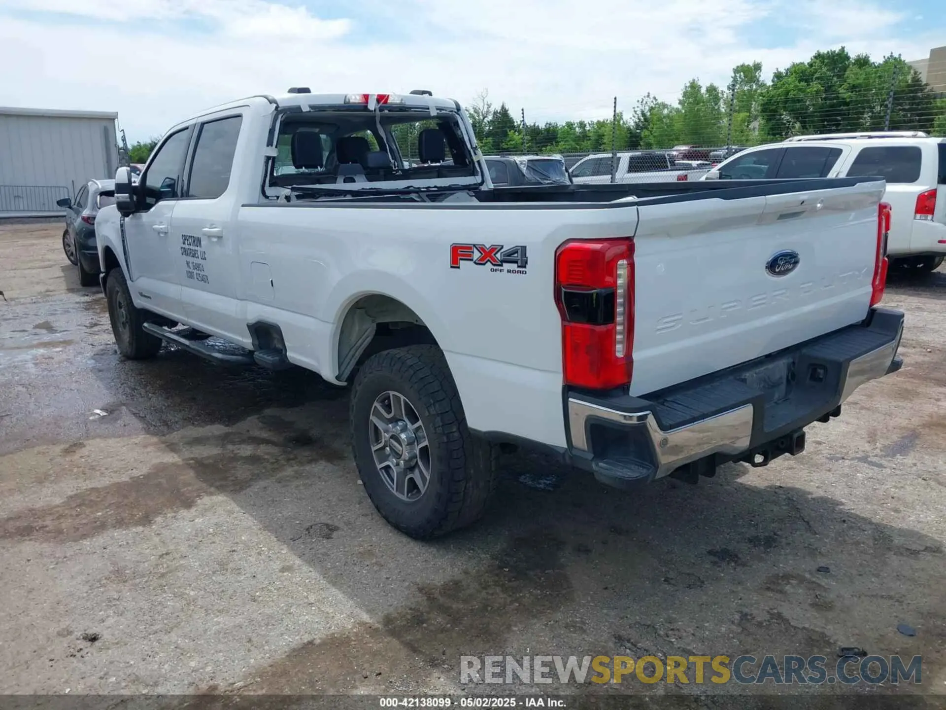 3 Photograph of a damaged car 1FT8W2BT9PED33475 FORD F-250 2023