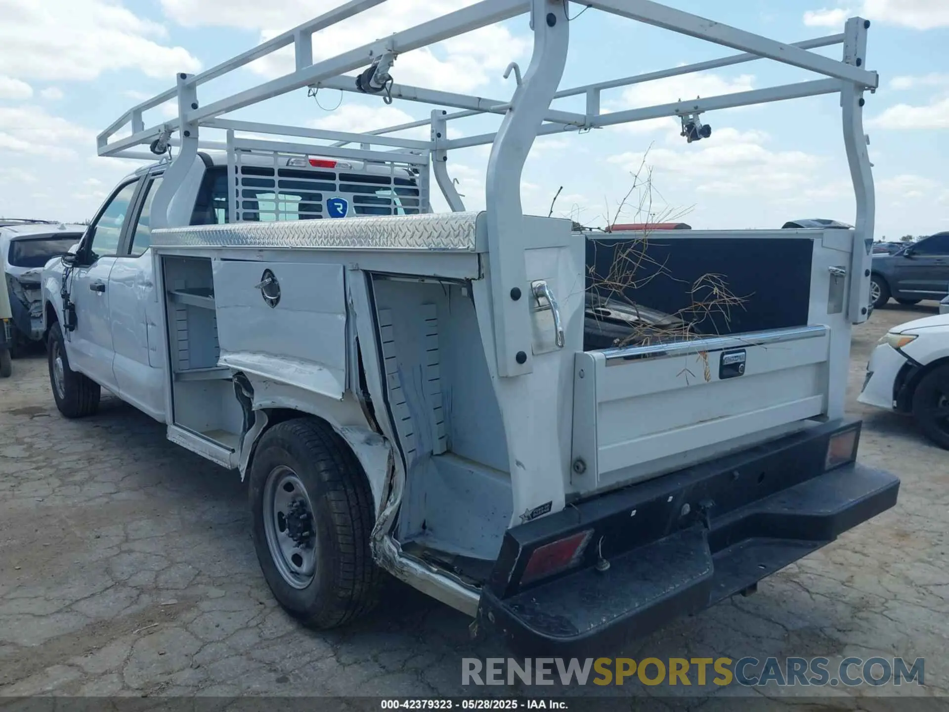 3 Photograph of a damaged car 1FT8X2AA4PED51153 FORD F-250 2023