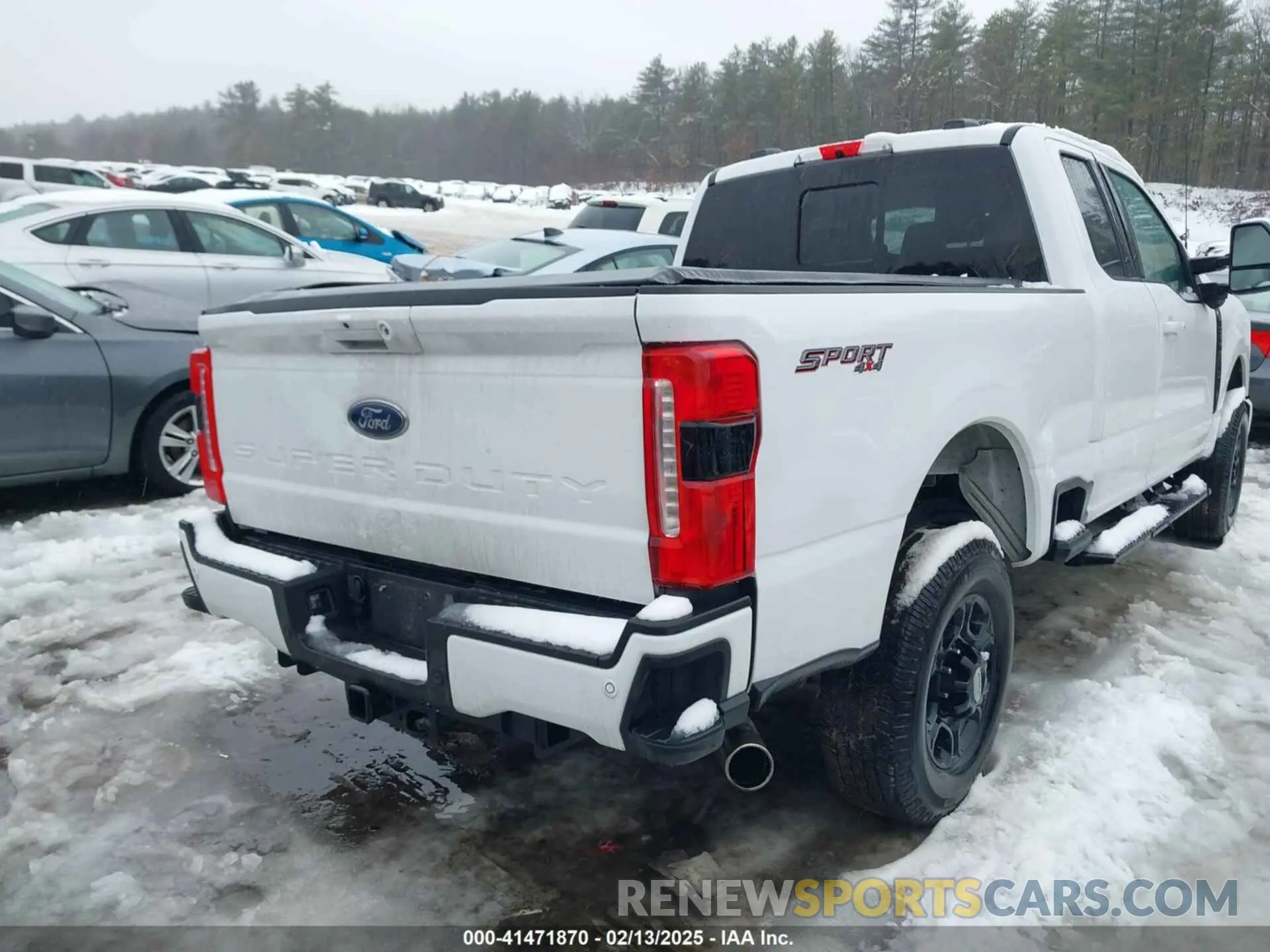 4 Photograph of a damaged car 1FT8X2BN8PED10834 FORD F-250 2023