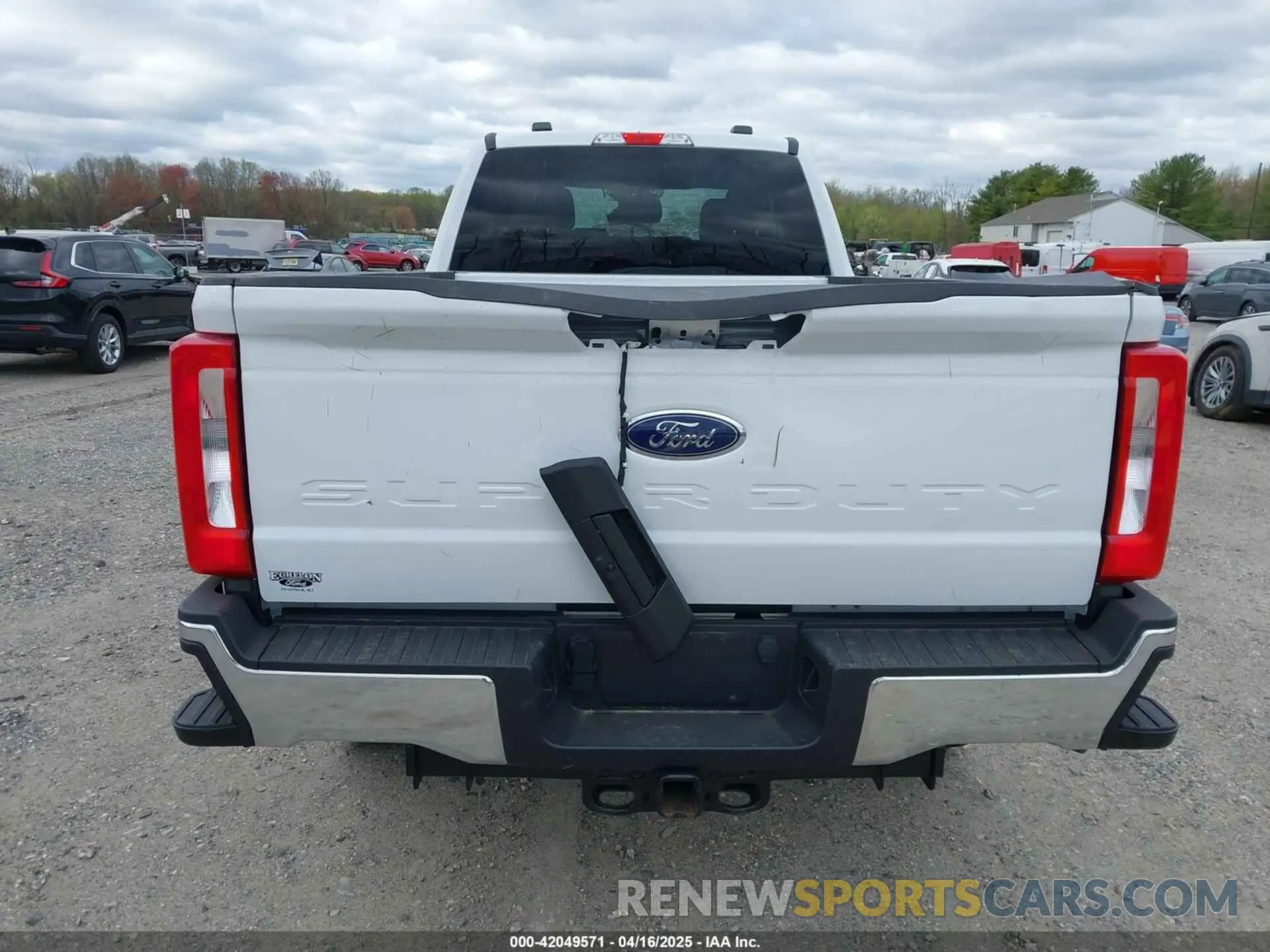 16 Photograph of a damaged car 1FT7X2BN5RED47418 FORD F-250 2024