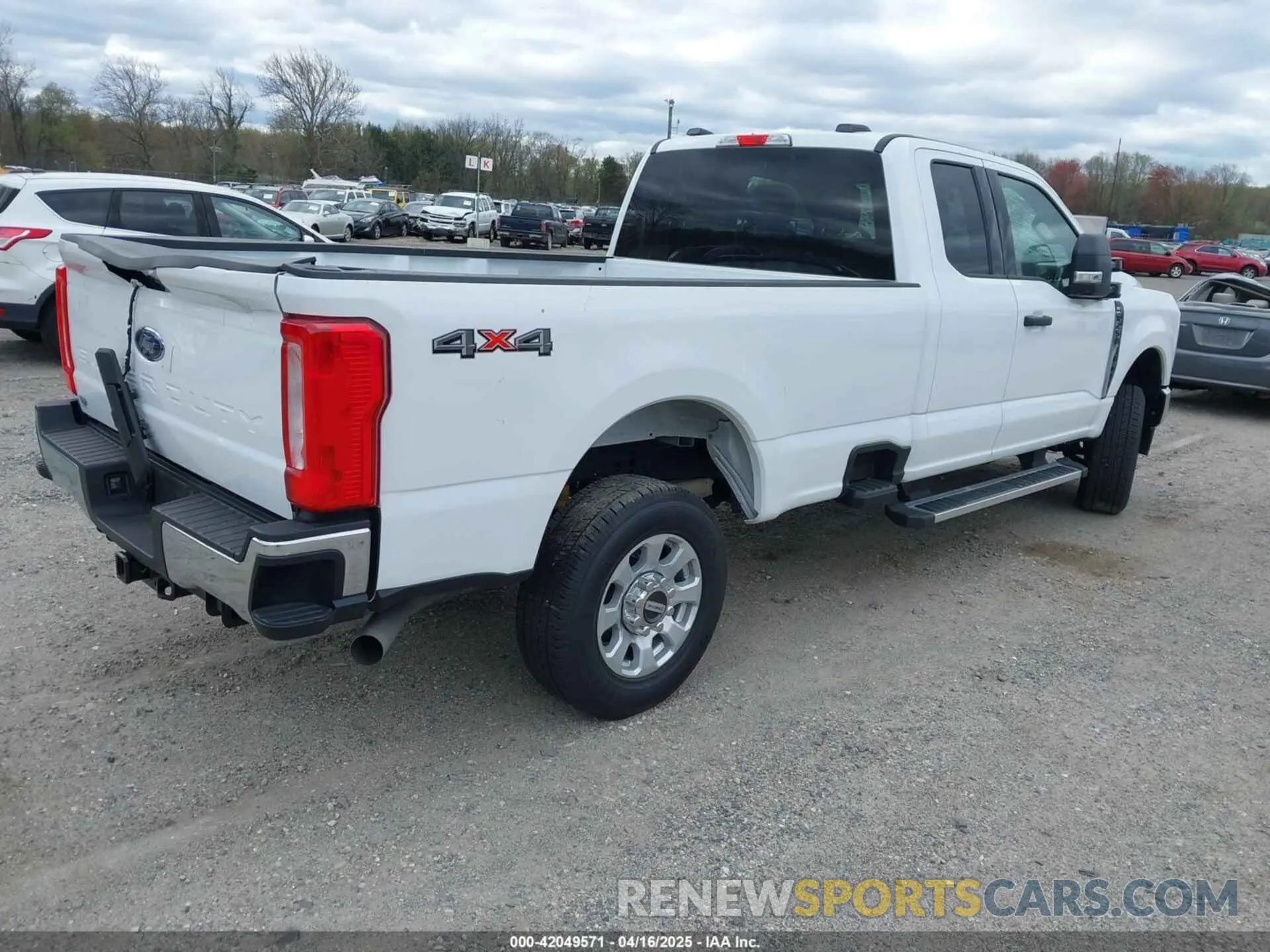 4 Photograph of a damaged car 1FT7X2BN5RED47418 FORD F-250 2024