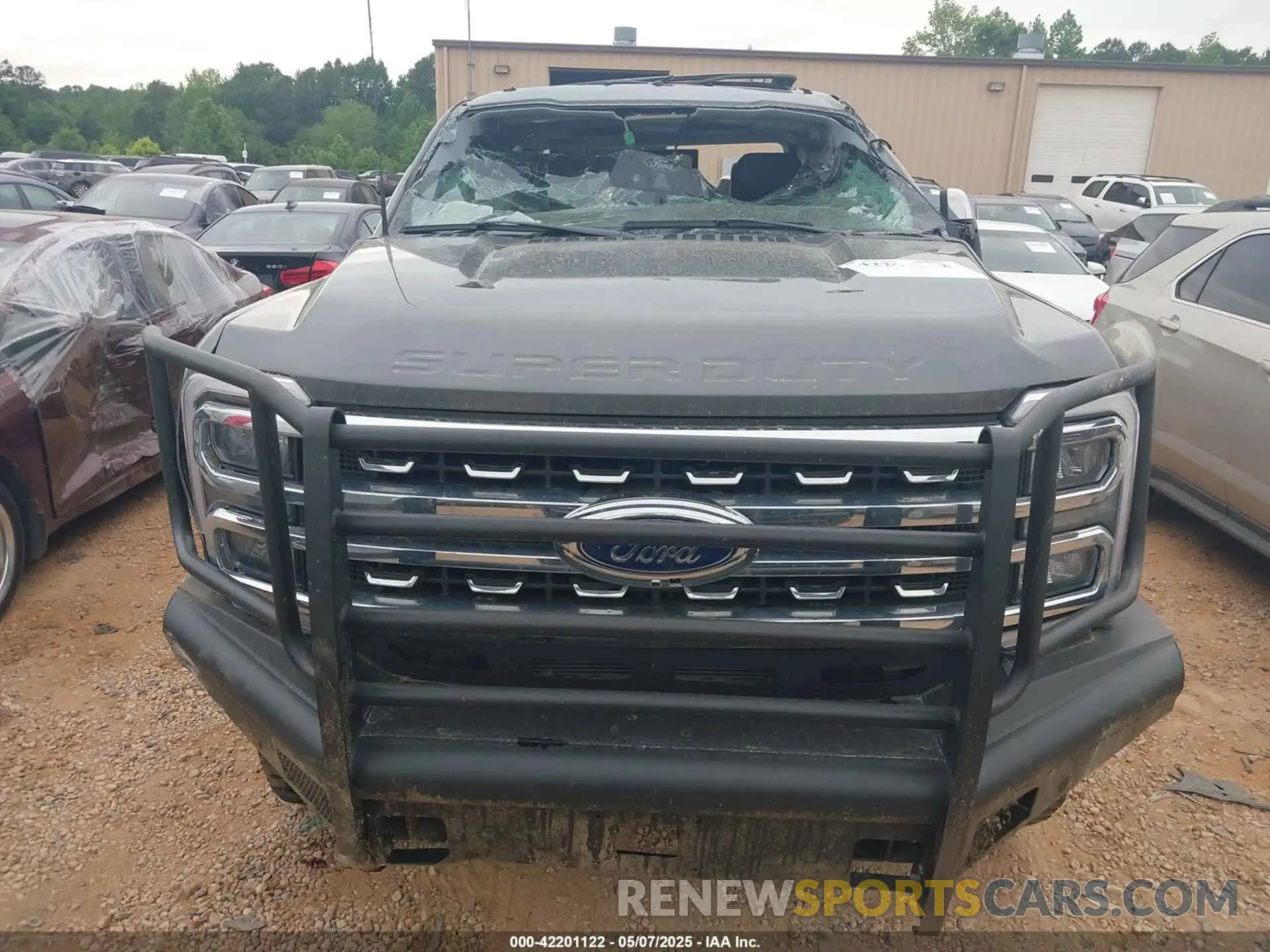 11 Photograph of a damaged car 1FT8W2BM4REE24052 FORD F-250 2024