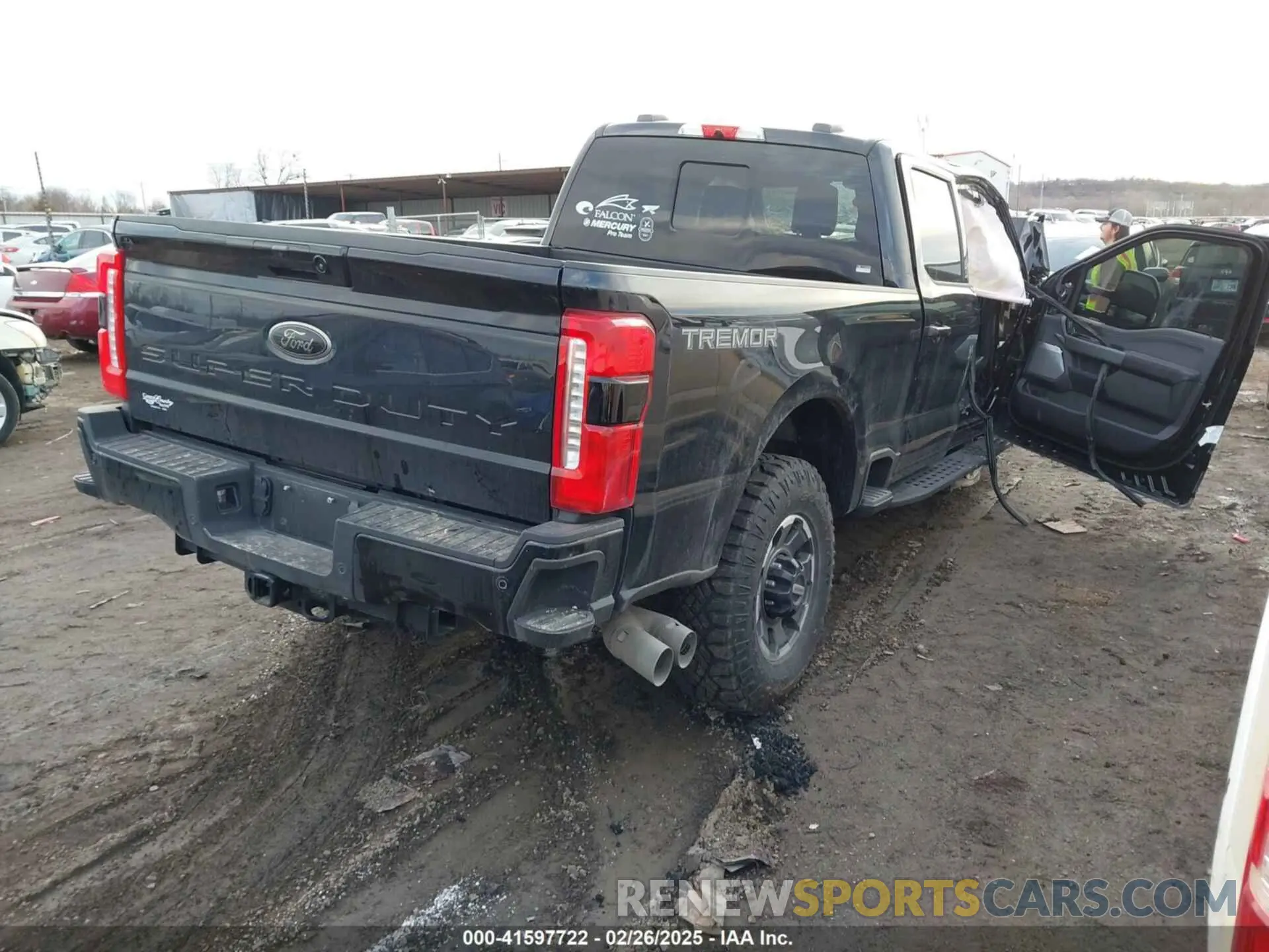 4 Photograph of a damaged car 1FT8W2BM8RED28652 FORD F-250 2024