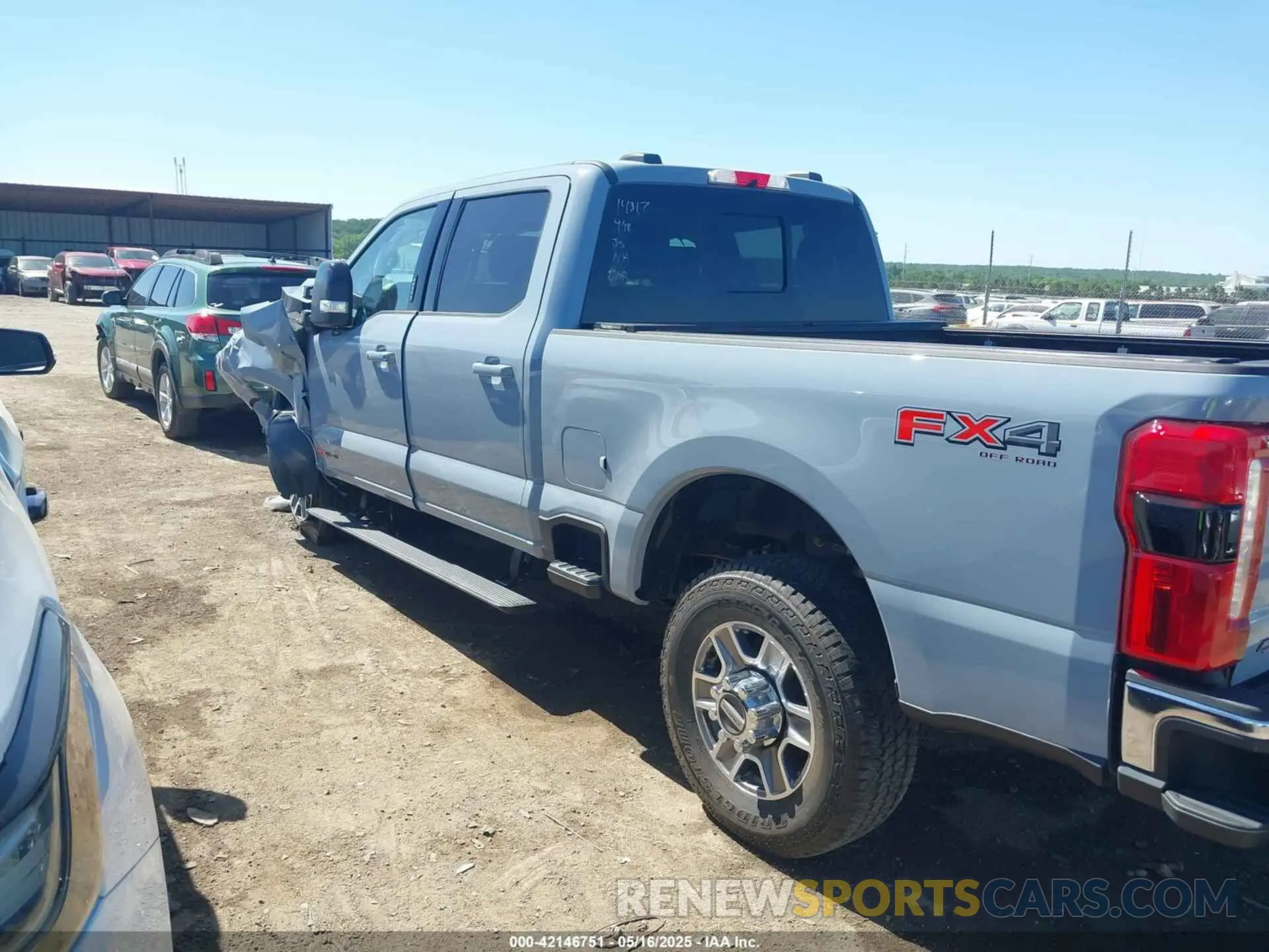 14 Фотография поврежденного автомобиля 1FT8W2BMXREF76207 FORD F-250 2024