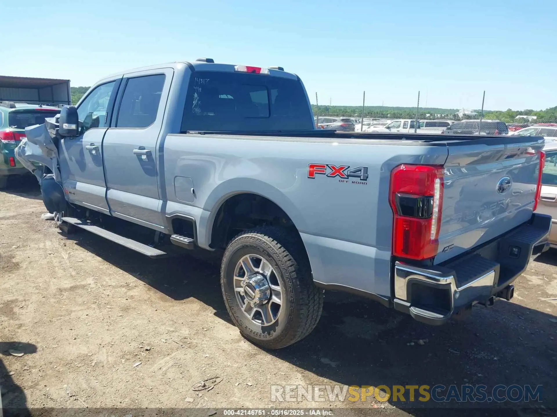3 Фотография поврежденного автомобиля 1FT8W2BMXREF76207 FORD F-250 2024