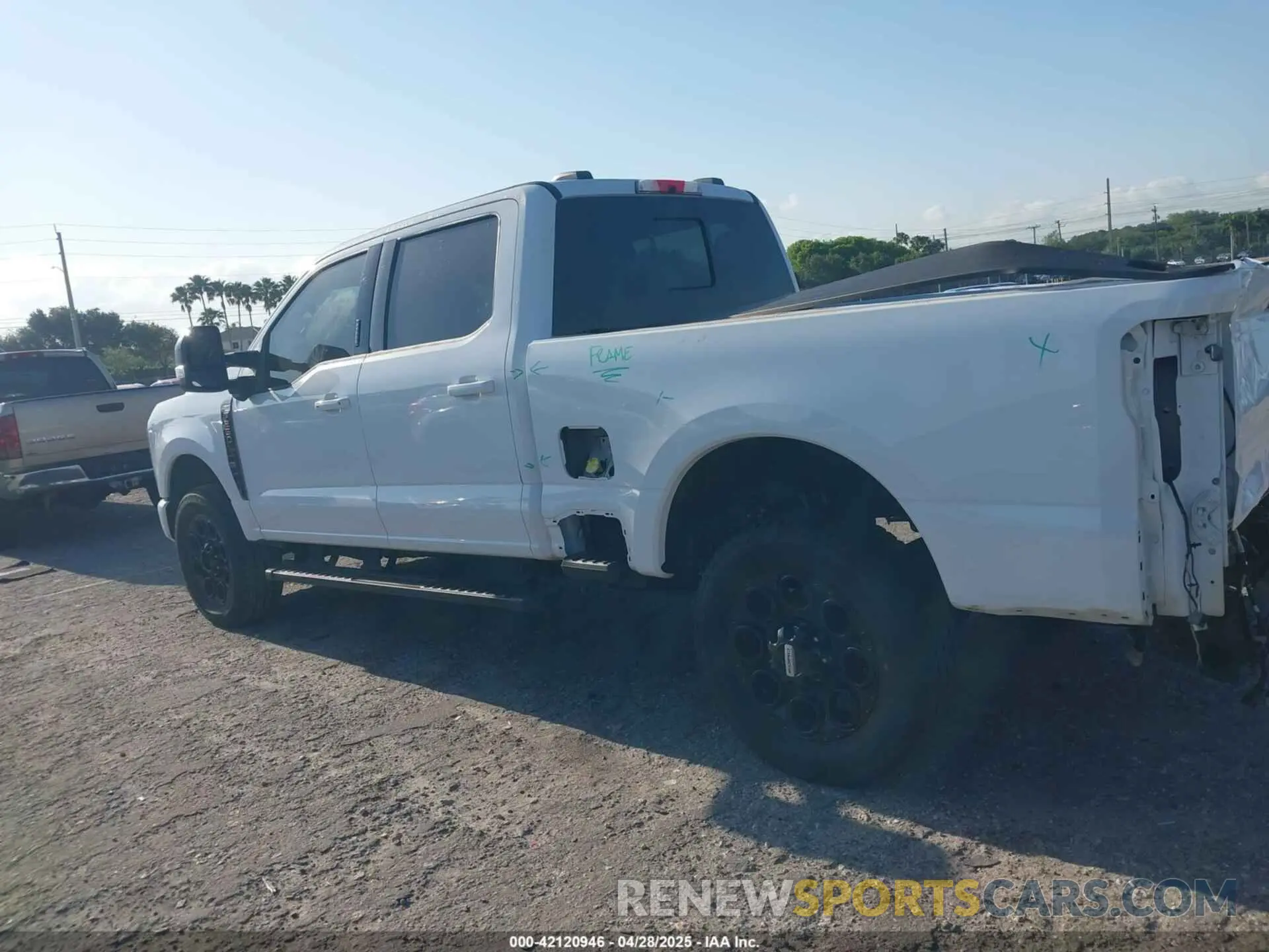 15 Фотография поврежденного автомобиля 1FT8W2BN0RED51481 FORD F-250 2024