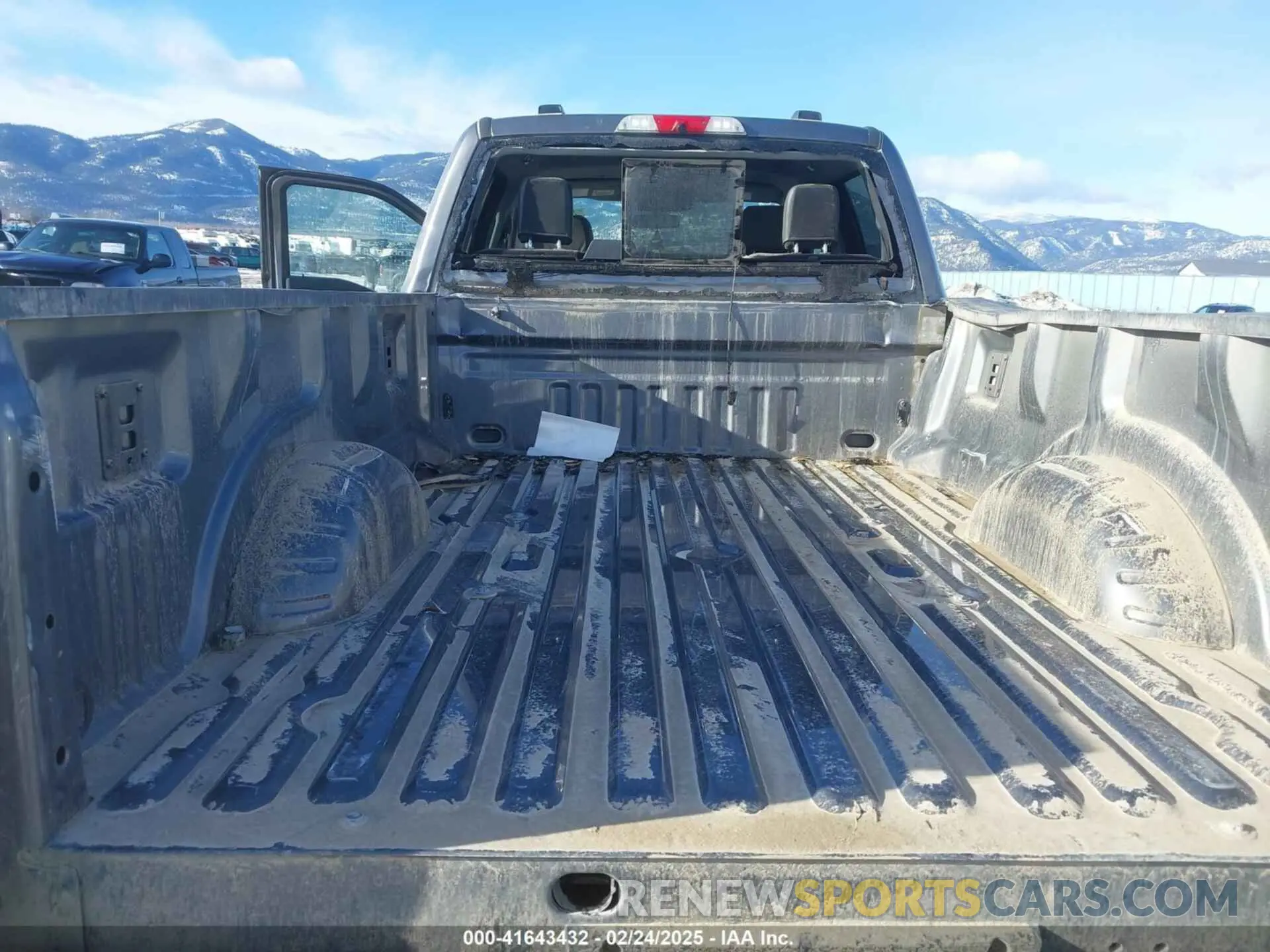 6 Photograph of a damaged car 1FT8W2BT1RED67526 FORD F-250 2024