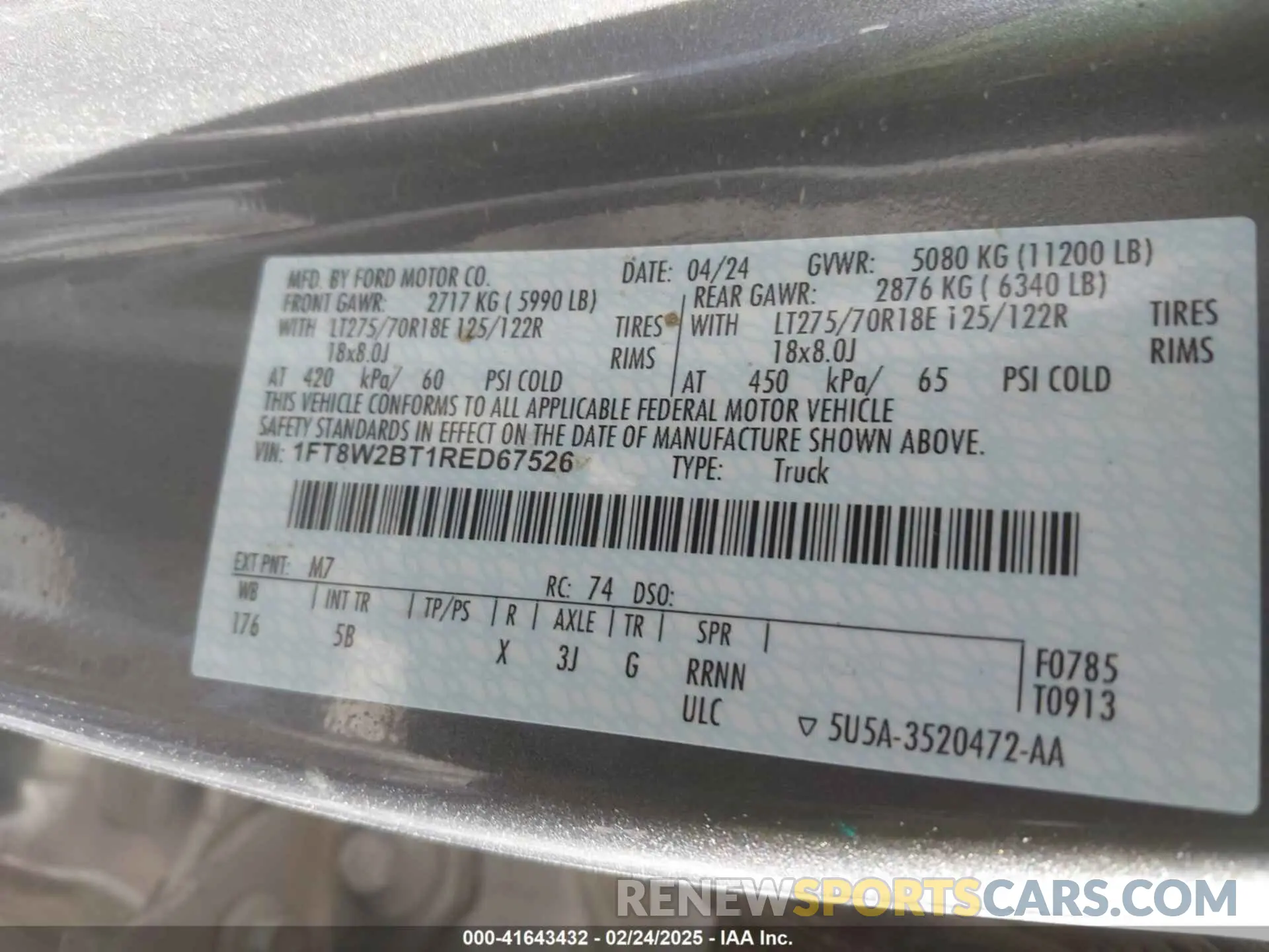 8 Photograph of a damaged car 1FT8W2BT1RED67526 FORD F-250 2024