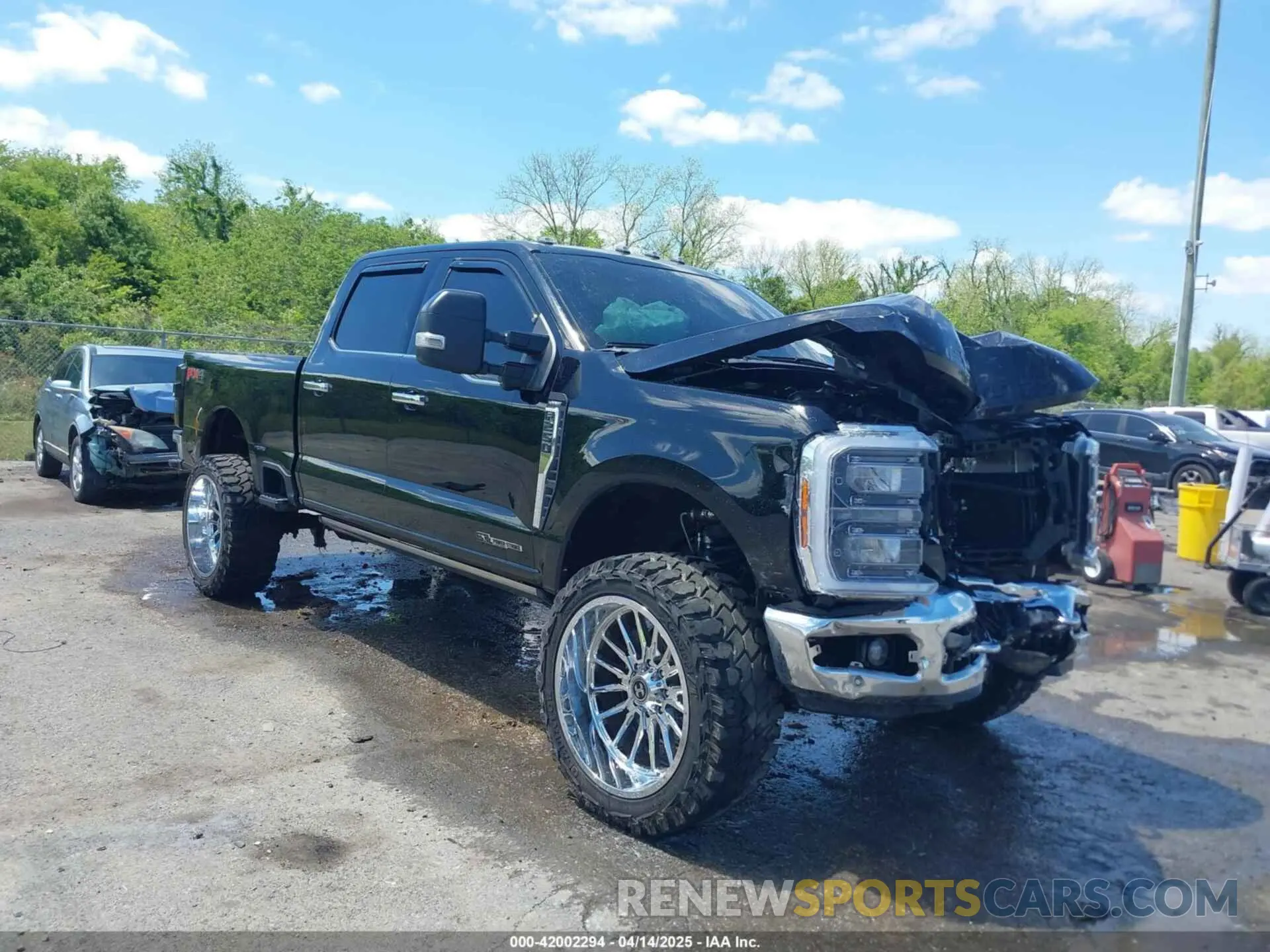 1 Фотография поврежденного автомобиля 1FT8W2BT8REE27558 FORD F-250 2024