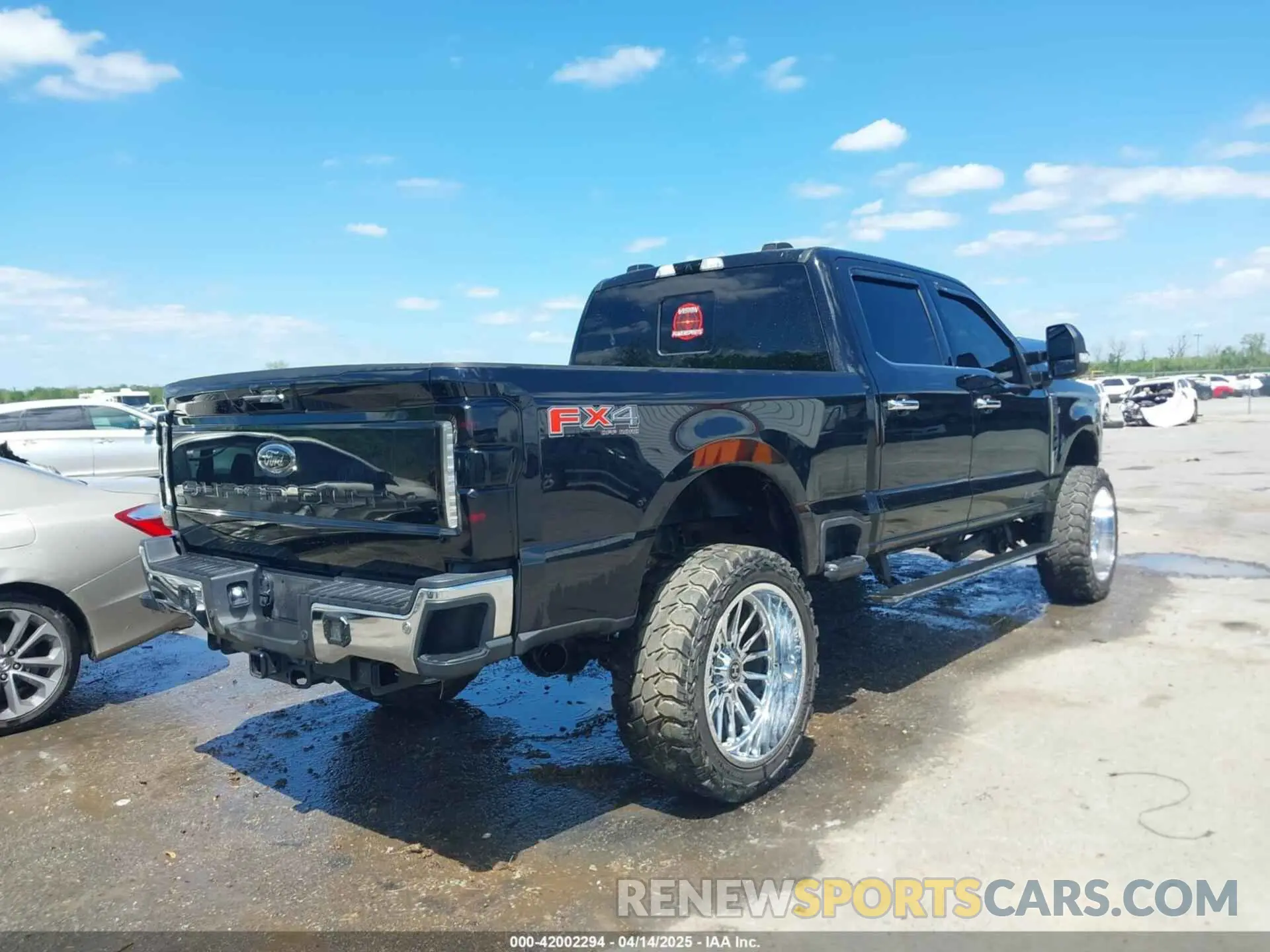 4 Фотография поврежденного автомобиля 1FT8W2BT8REE27558 FORD F-250 2024