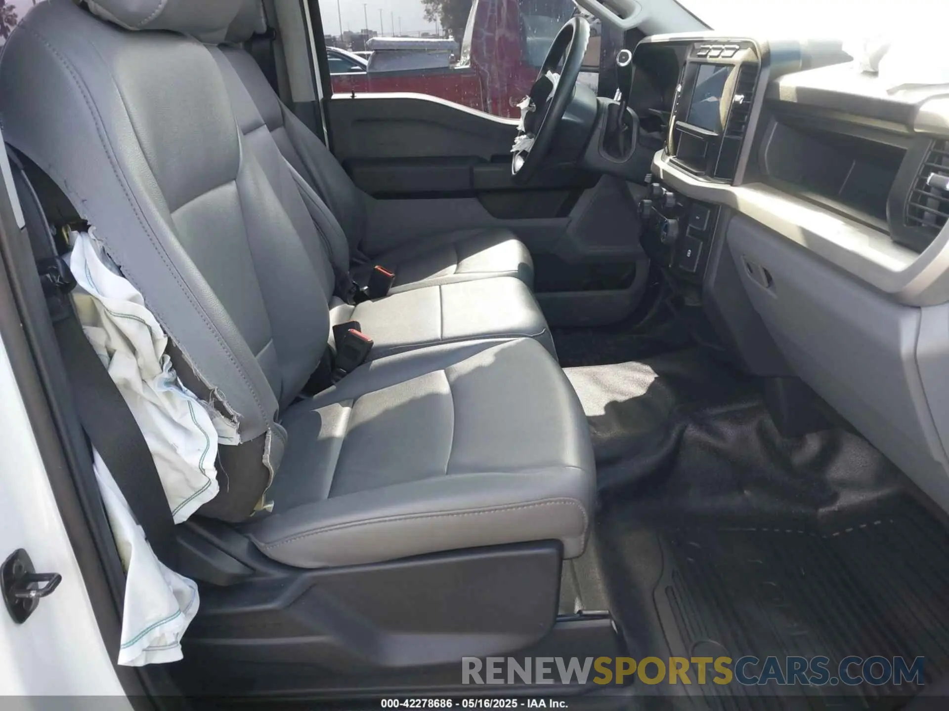 8 Photograph of a damaged car 1FTBF2AT0REC48552 FORD F-250 2024