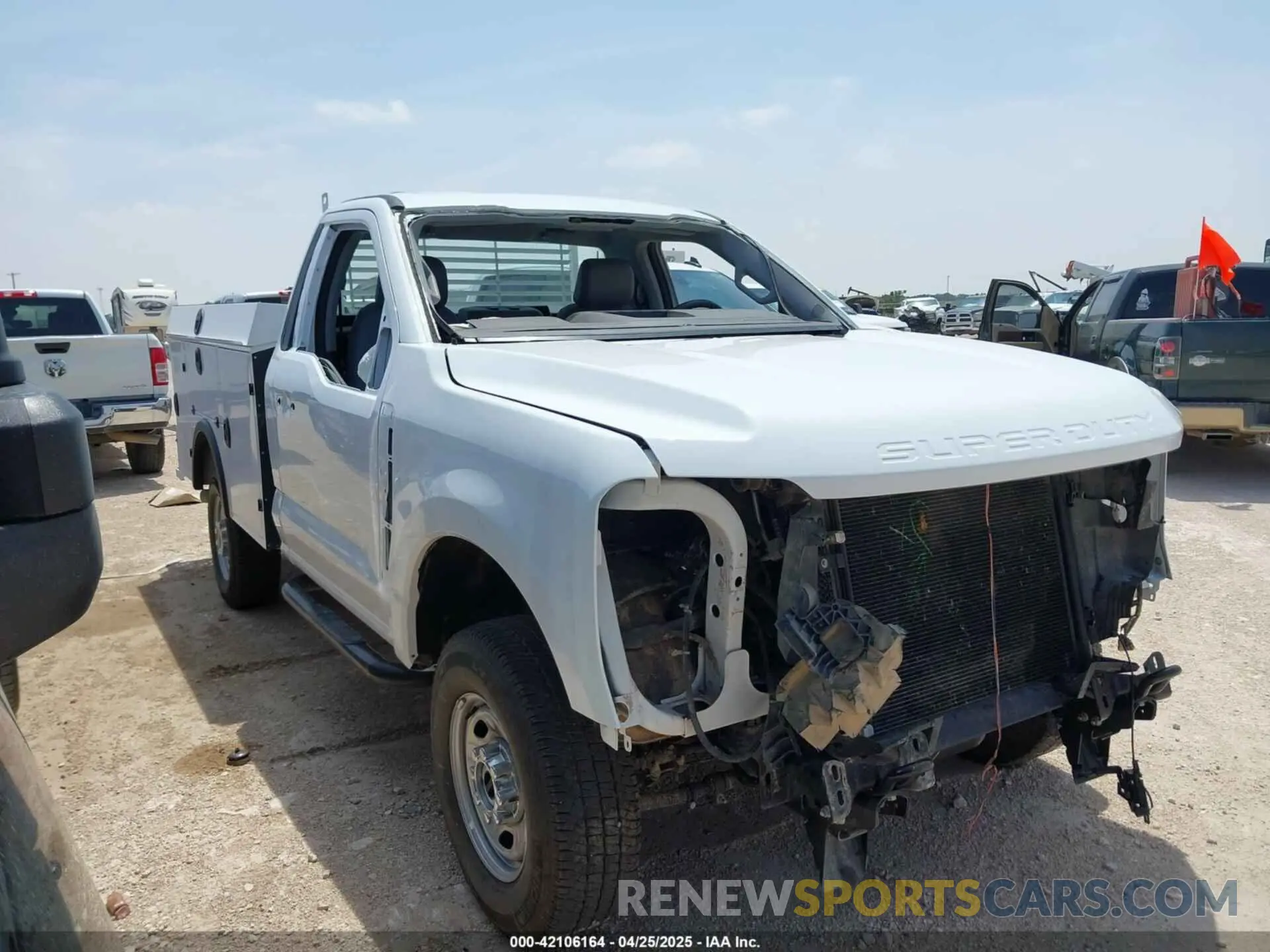 13 Фотография поврежденного автомобиля 1FTBF2BA5REE36108 FORD F-250 2024