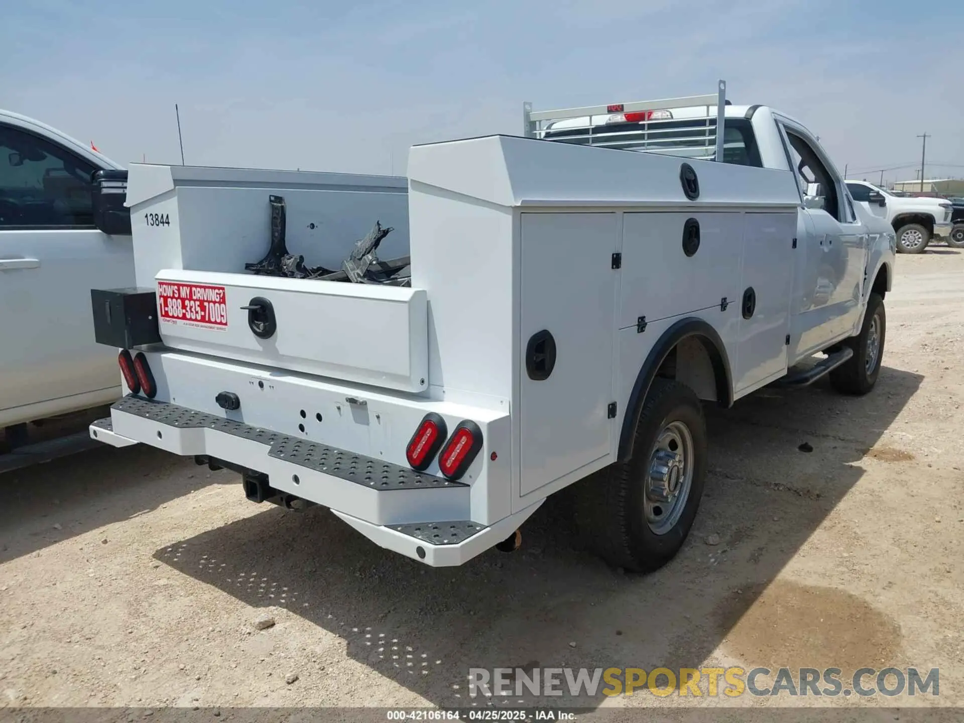 4 Фотография поврежденного автомобиля 1FTBF2BA5REE36108 FORD F-250 2024