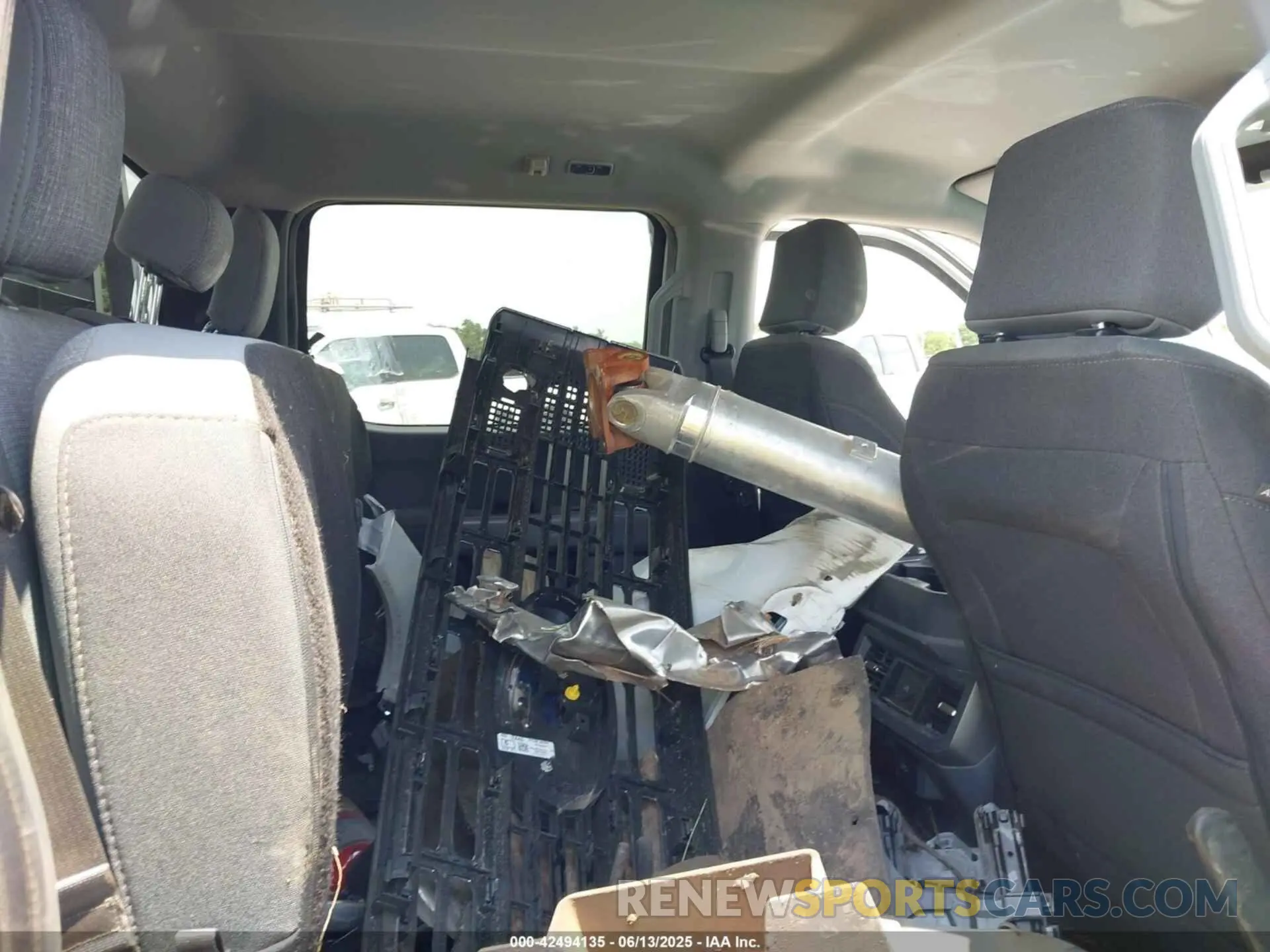 8 Photograph of a damaged car 1FT7W2BT6SEC50591 FORD F-250 2025