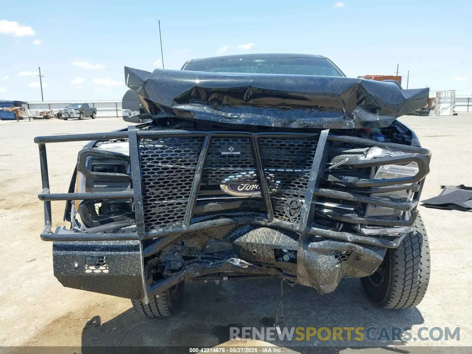 6 Photograph of a damaged car 1FT8W2BM1SEC19438 FORD F-250 2025