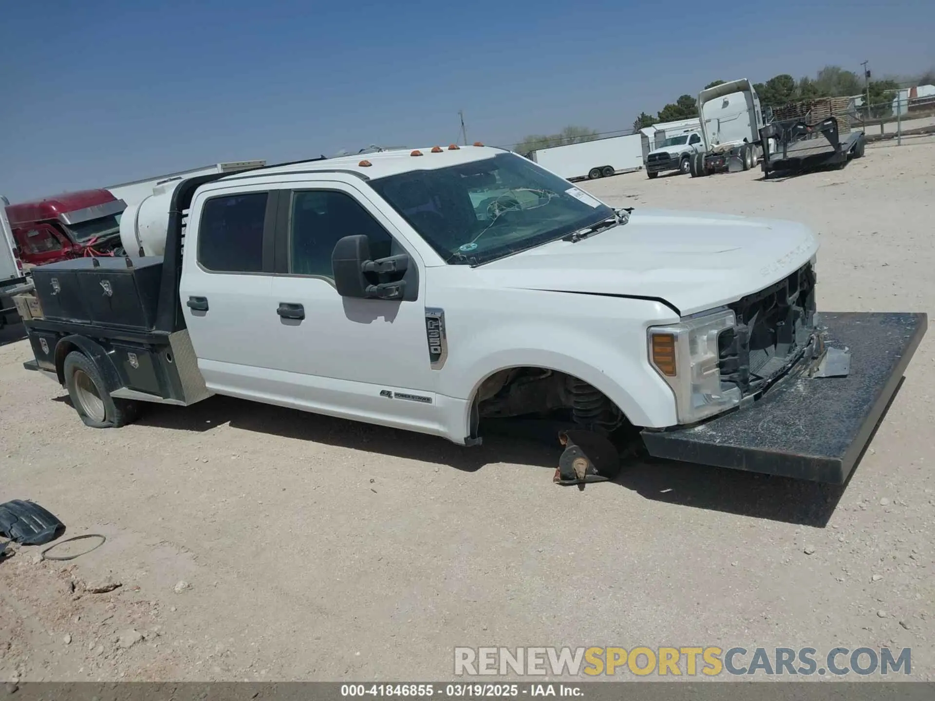 12 Фотография поврежденного автомобиля 1FD8W3CT7KEG48655 FORD F-350 2019