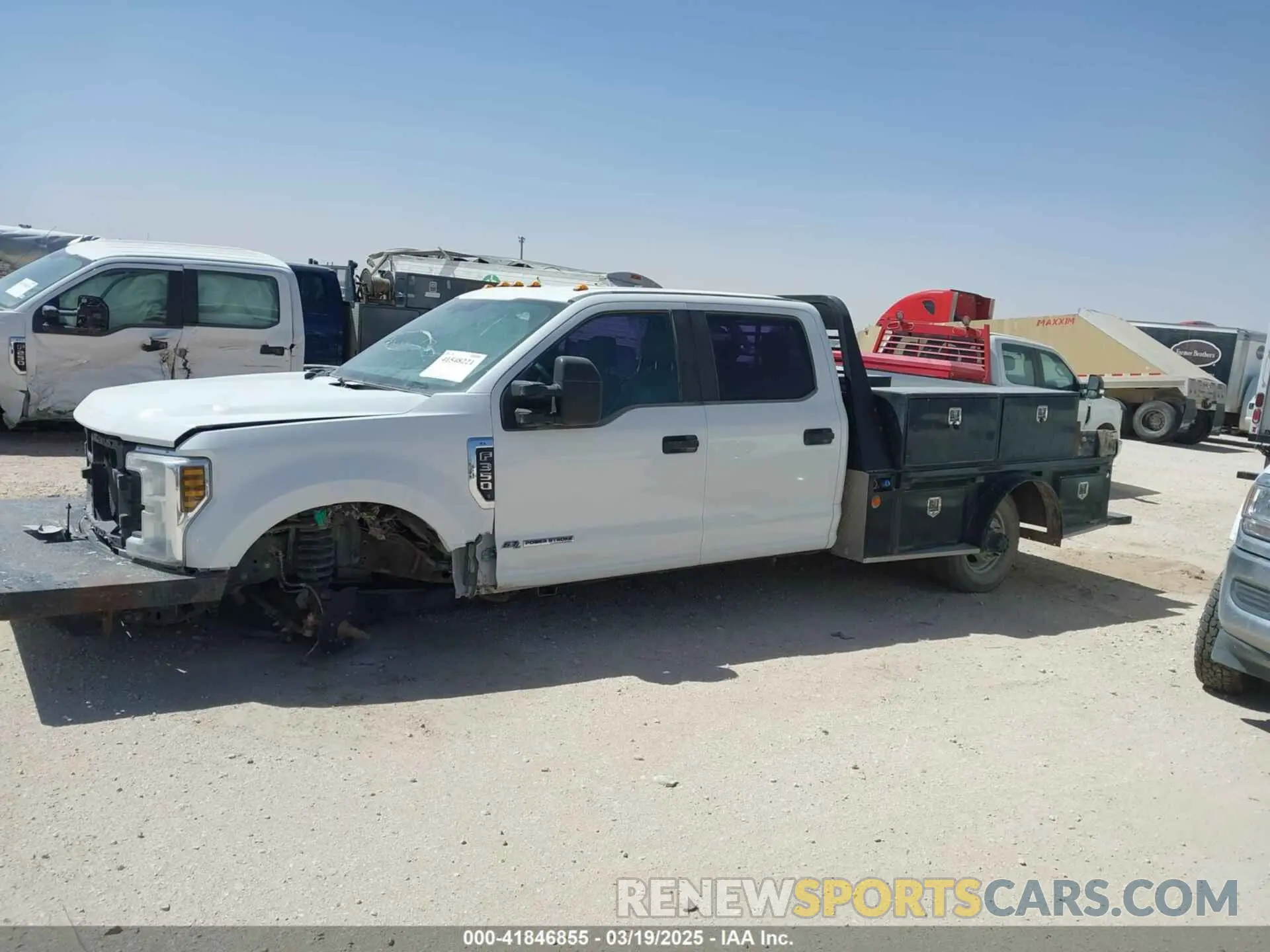 13 Фотография поврежденного автомобиля 1FD8W3CT7KEG48655 FORD F-350 2019