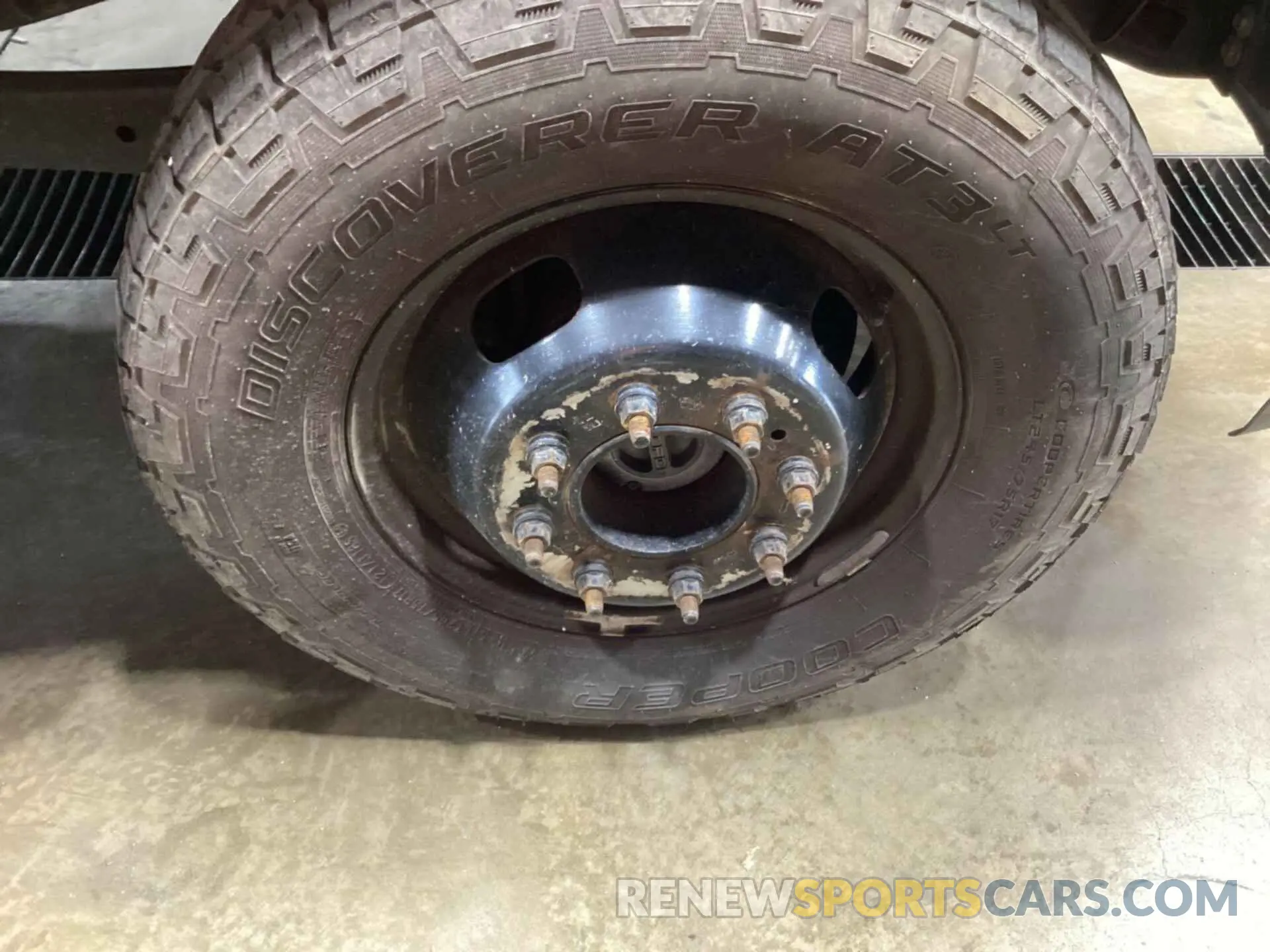 3 Фотография поврежденного автомобиля 1FD8W3DT5KEG49561 FORD F-350 2019