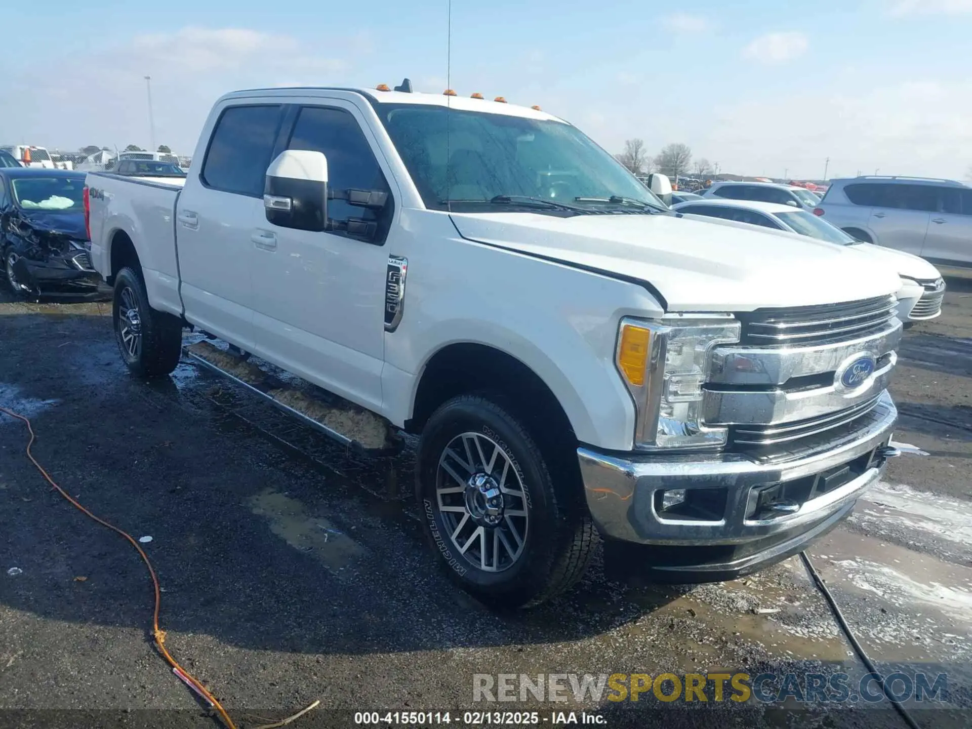 1 Фотография поврежденного автомобиля 1FT8W3B62KEC23960 FORD F-350 2019