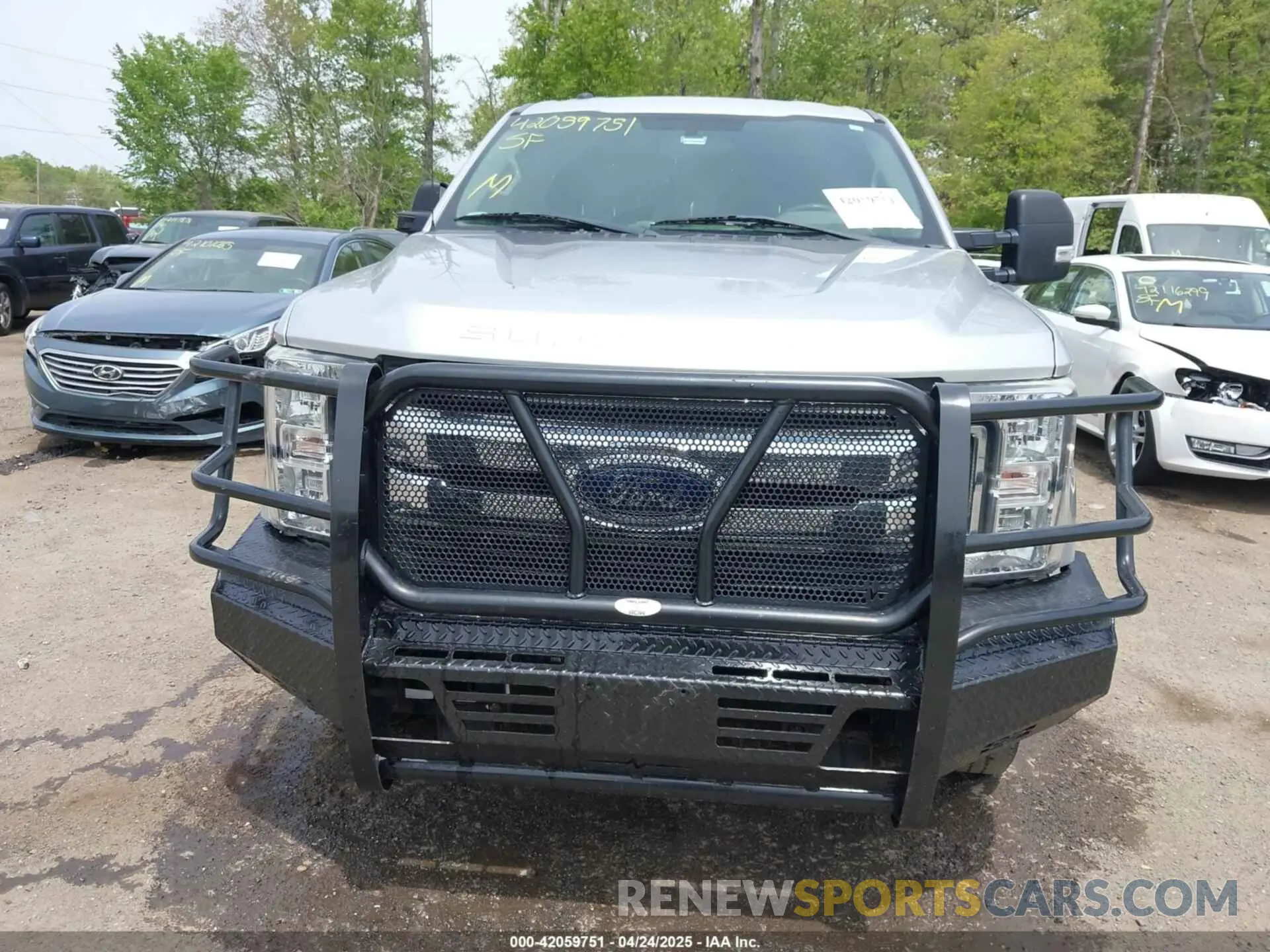 11 Фотография поврежденного автомобиля 1FT8W3BT0KEC40472 FORD F-350 2019