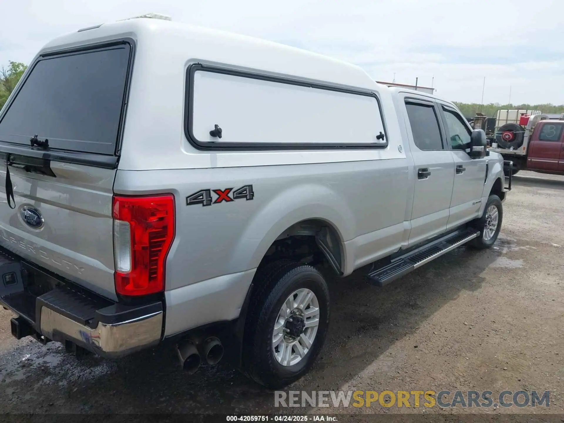 4 Фотография поврежденного автомобиля 1FT8W3BT0KEC40472 FORD F-350 2019