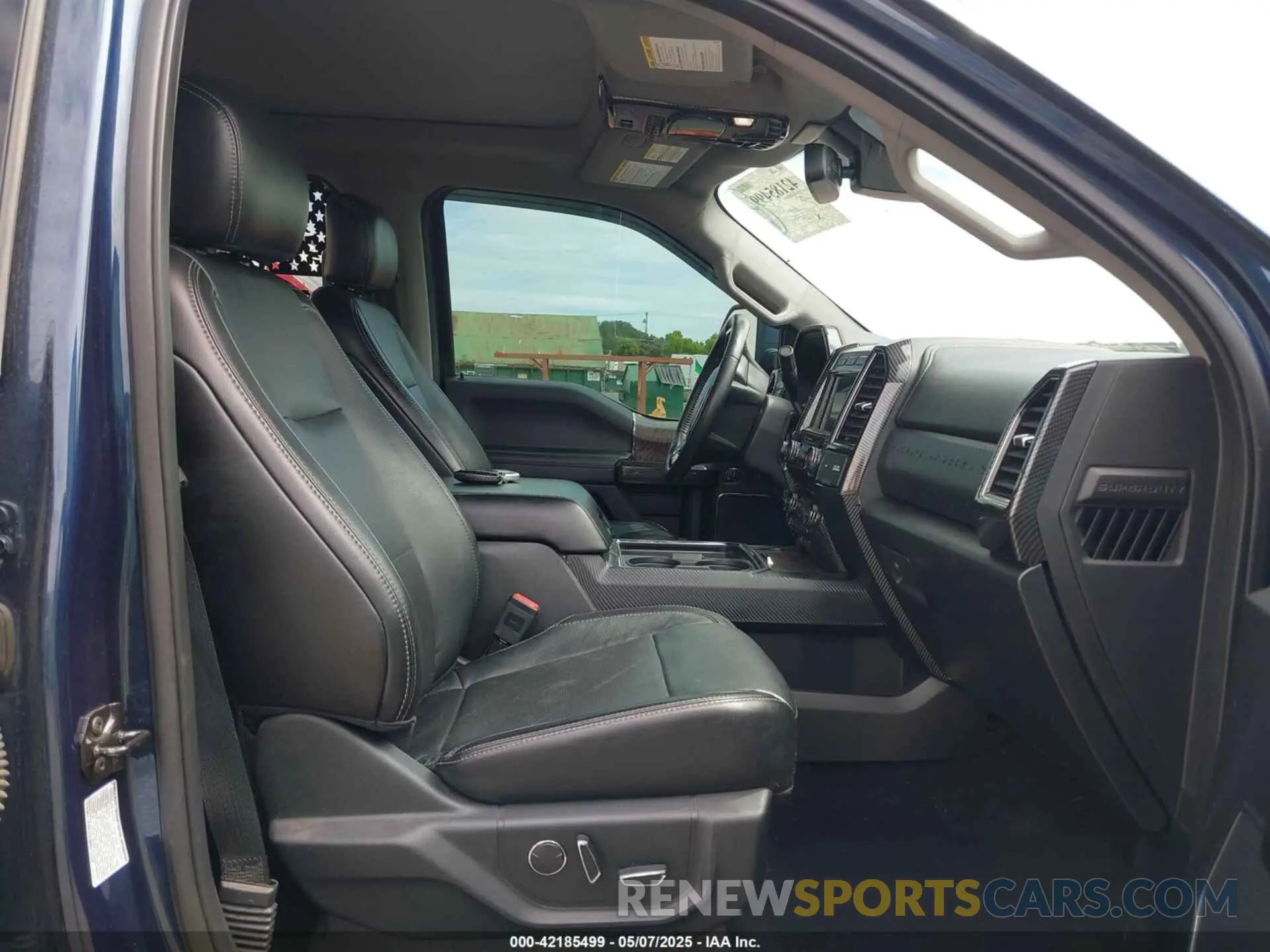 6 Photograph of a damaged car 1FT8W3BT4KED12919 FORD F-350 2019