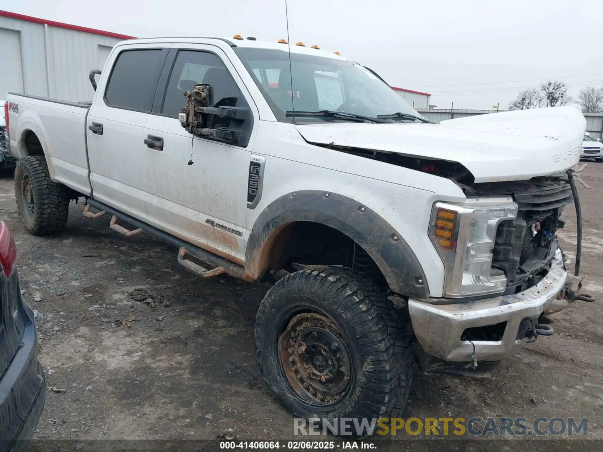 1 Фотография поврежденного автомобиля 1FT8W3BT8KEE02526 FORD F-350 2019