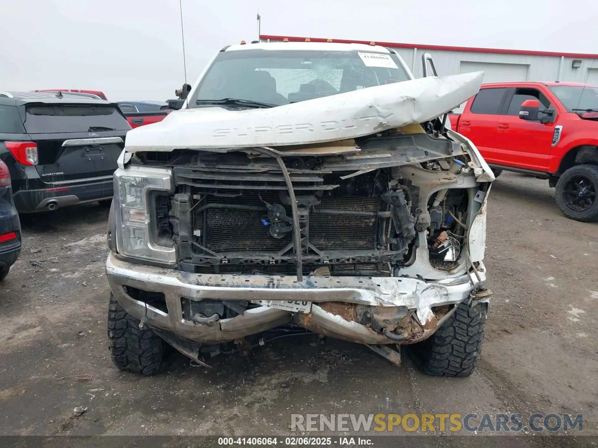 12 Фотография поврежденного автомобиля 1FT8W3BT8KEE02526 FORD F-350 2019