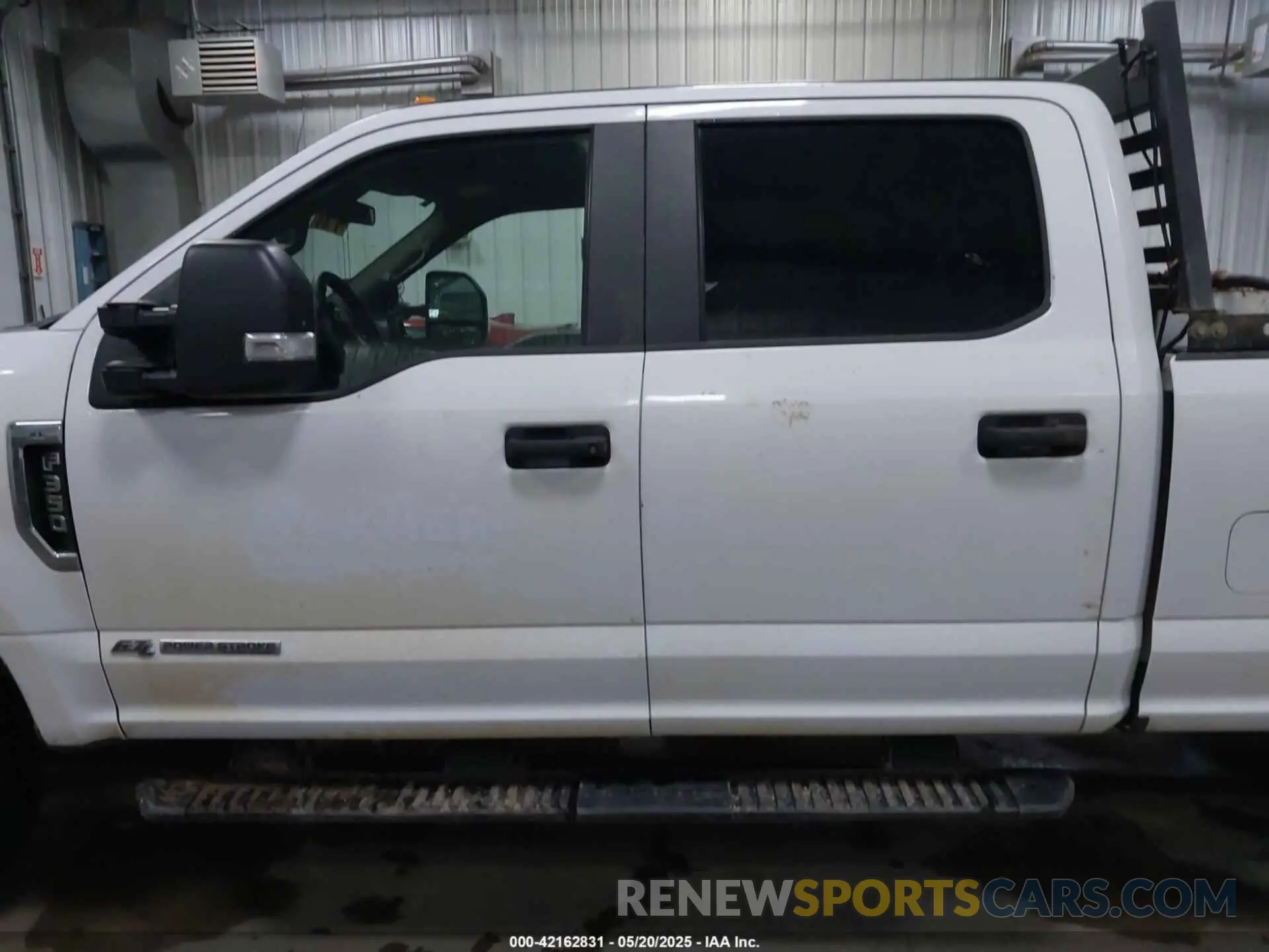 14 Фотография поврежденного автомобиля 1FT8W3BT9KEE59611 FORD F-350 2019