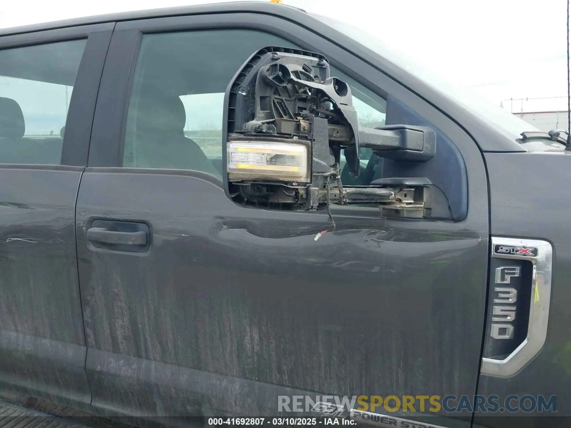 12 Photograph of a damaged car 1FT8W3BT9KEF02831 FORD F-350 2019