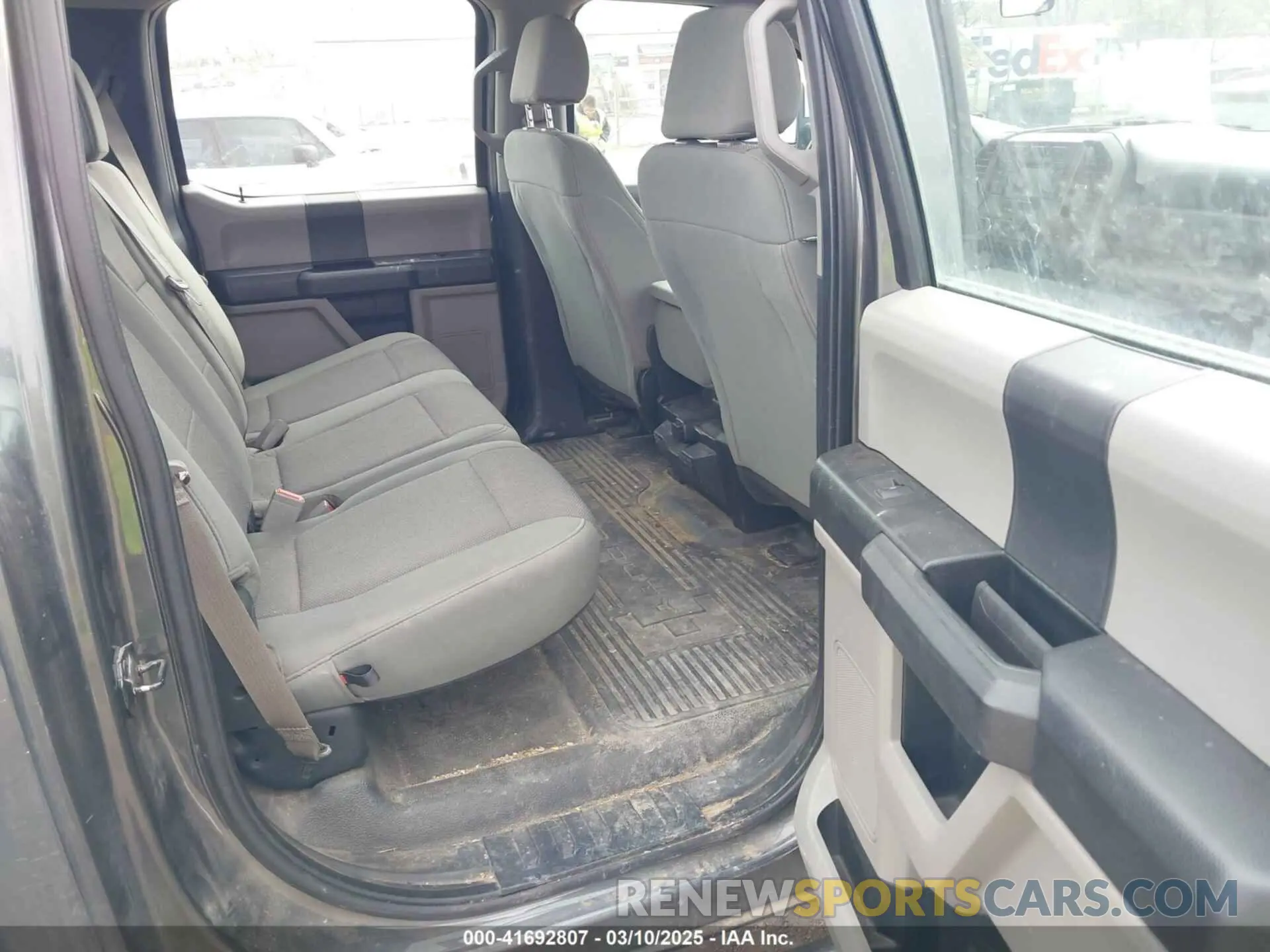 7 Photograph of a damaged car 1FT8W3BT9KEF02831 FORD F-350 2019