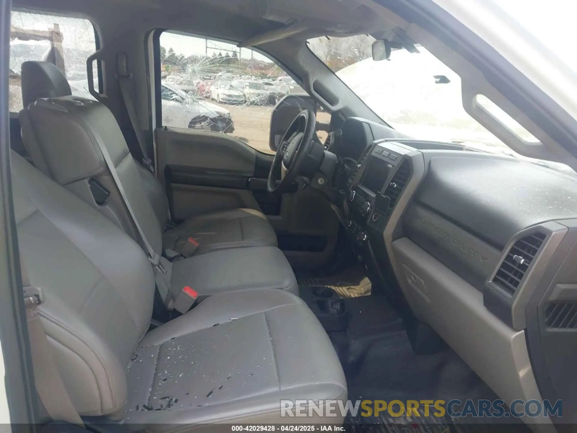 7 Фотография поврежденного автомобиля 1FT8W3CT5KEF10102 FORD F-350 2019