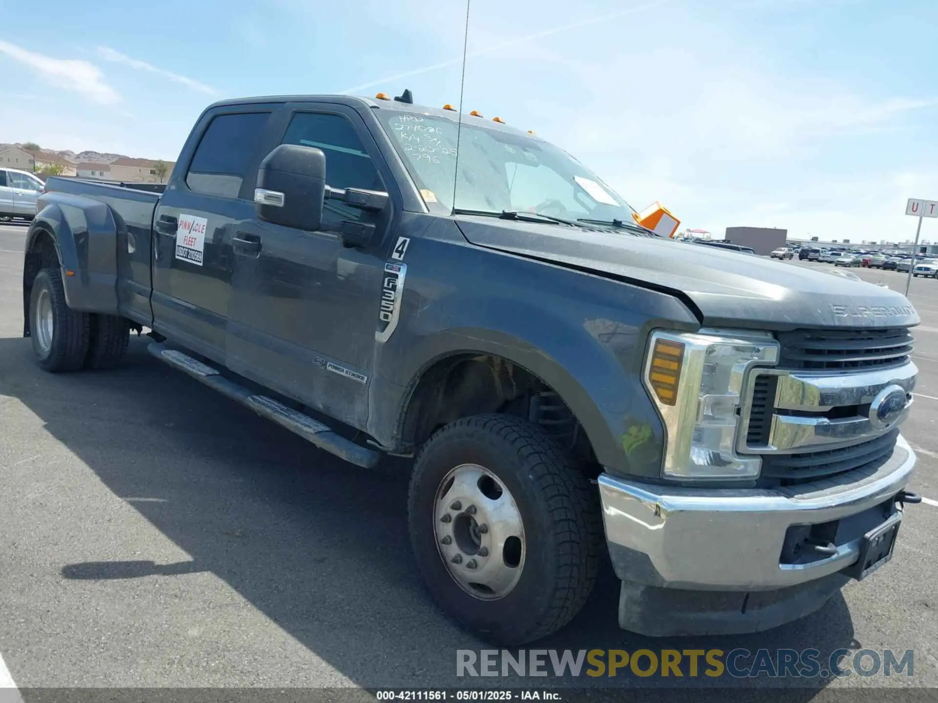 1 Фотография поврежденного автомобиля 1FT8W3DT3KEC04661 FORD F-350 2019