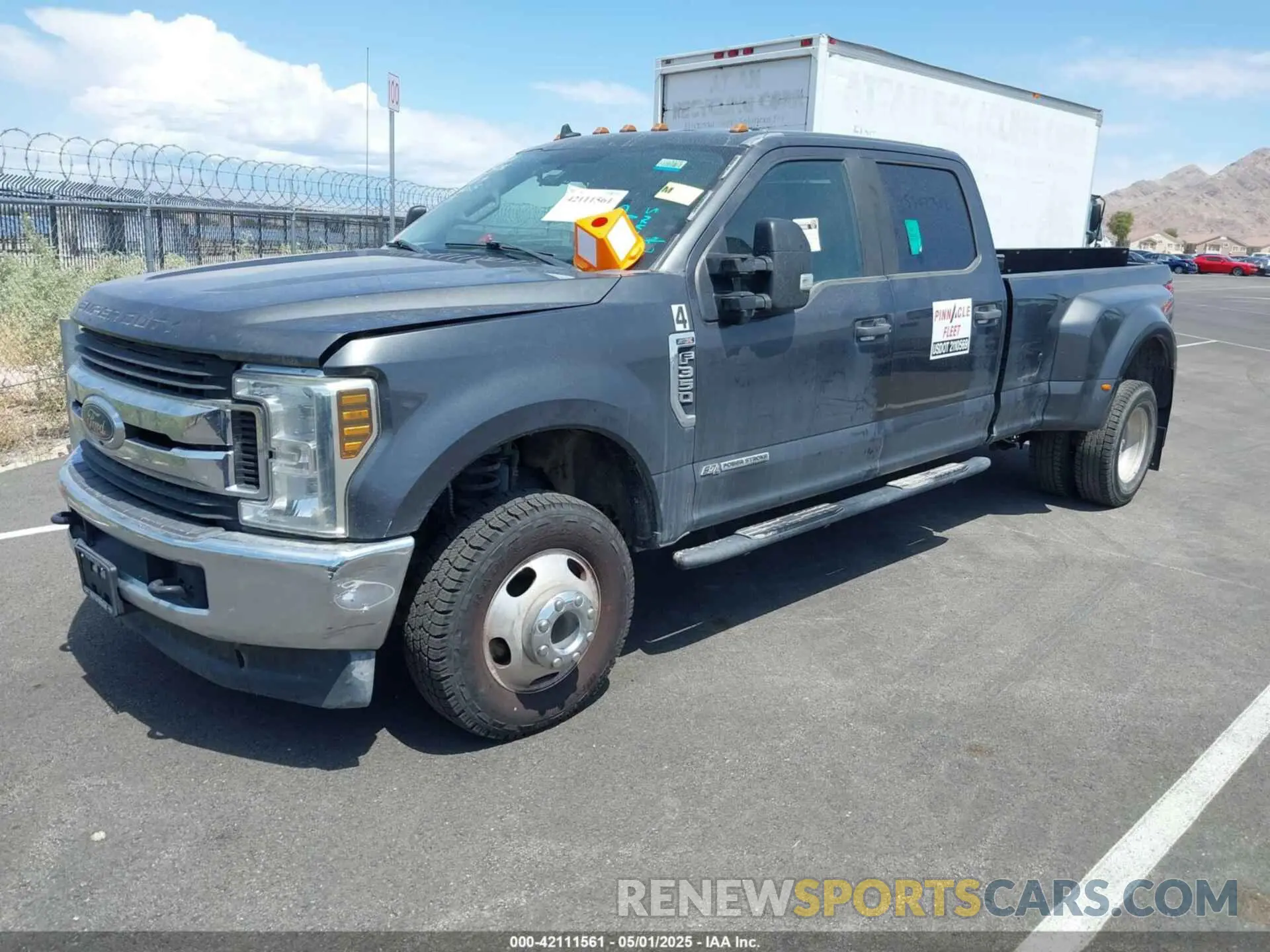 2 Фотография поврежденного автомобиля 1FT8W3DT3KEC04661 FORD F-350 2019