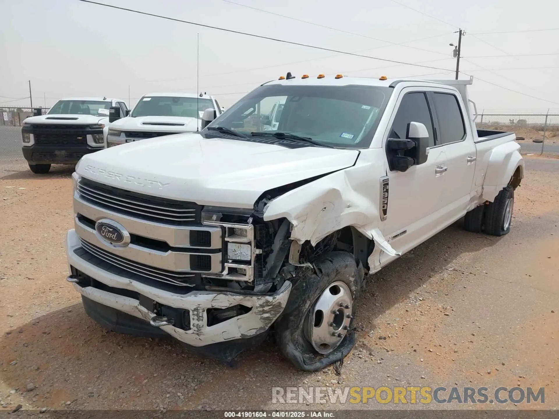 2 Фотография поврежденного автомобиля 1FT8W3DT5KED92907 FORD F-350 2019