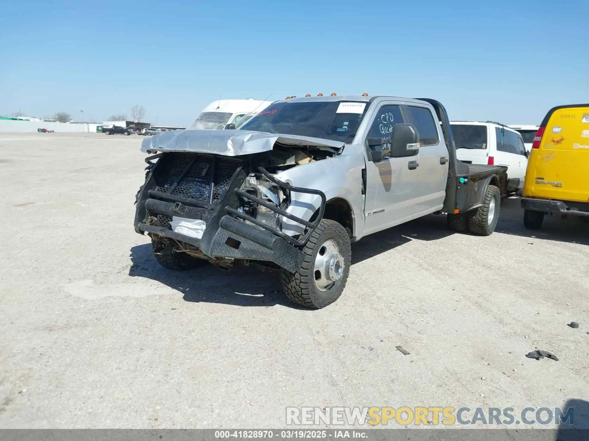 2 Photograph of a damaged car 1FT8W3DT5KEF39307 FORD F-350 2019